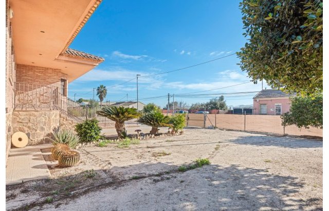 Finca - Reventa - Beniel - Carretera de Beniel