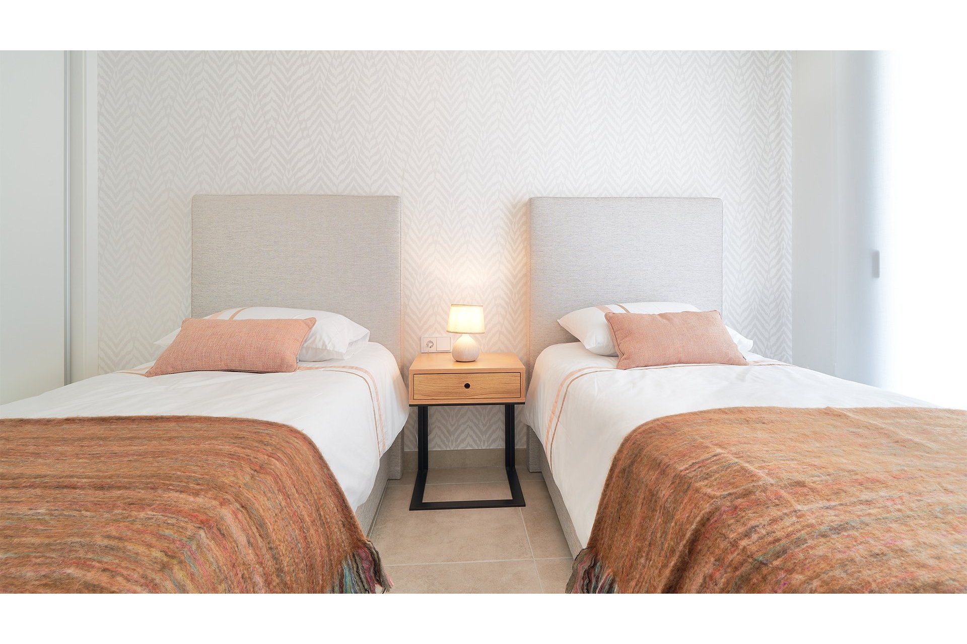 New Build - Apartment - Estepona (Málaga) - Spain