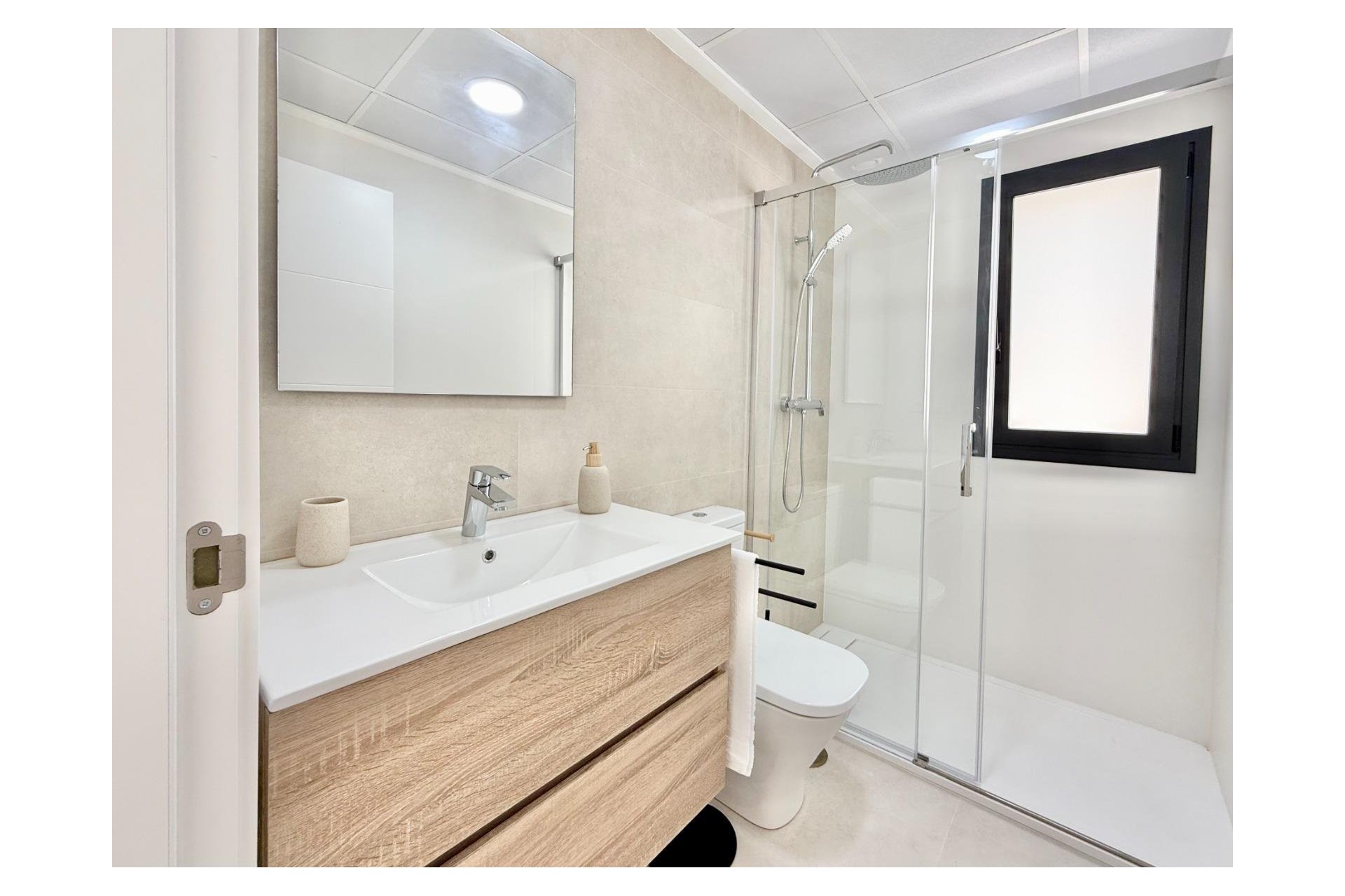 Obra nueva - Town House - Cox - San Fernando