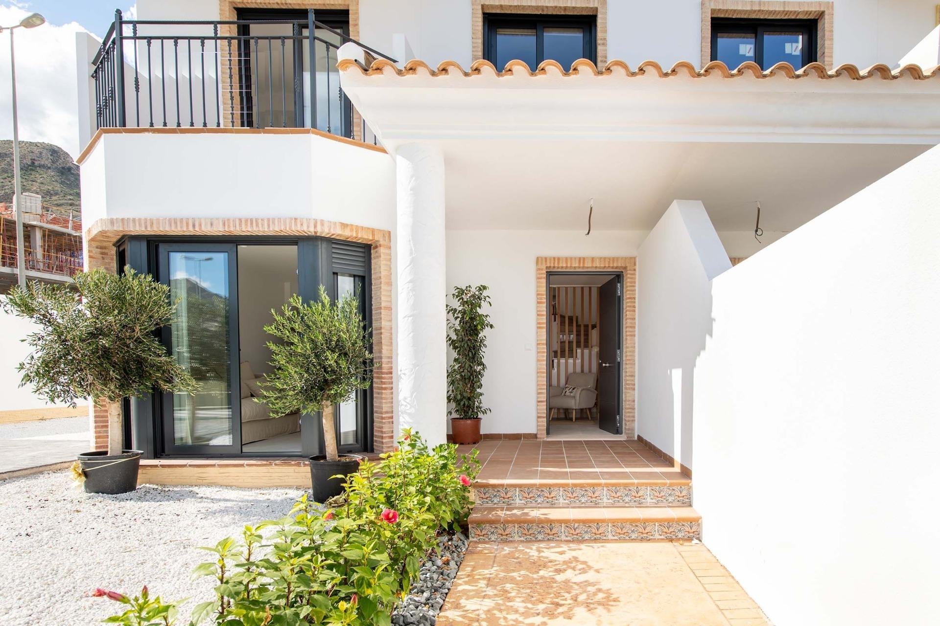 Obra nueva - Town House - Cox - San Fernando