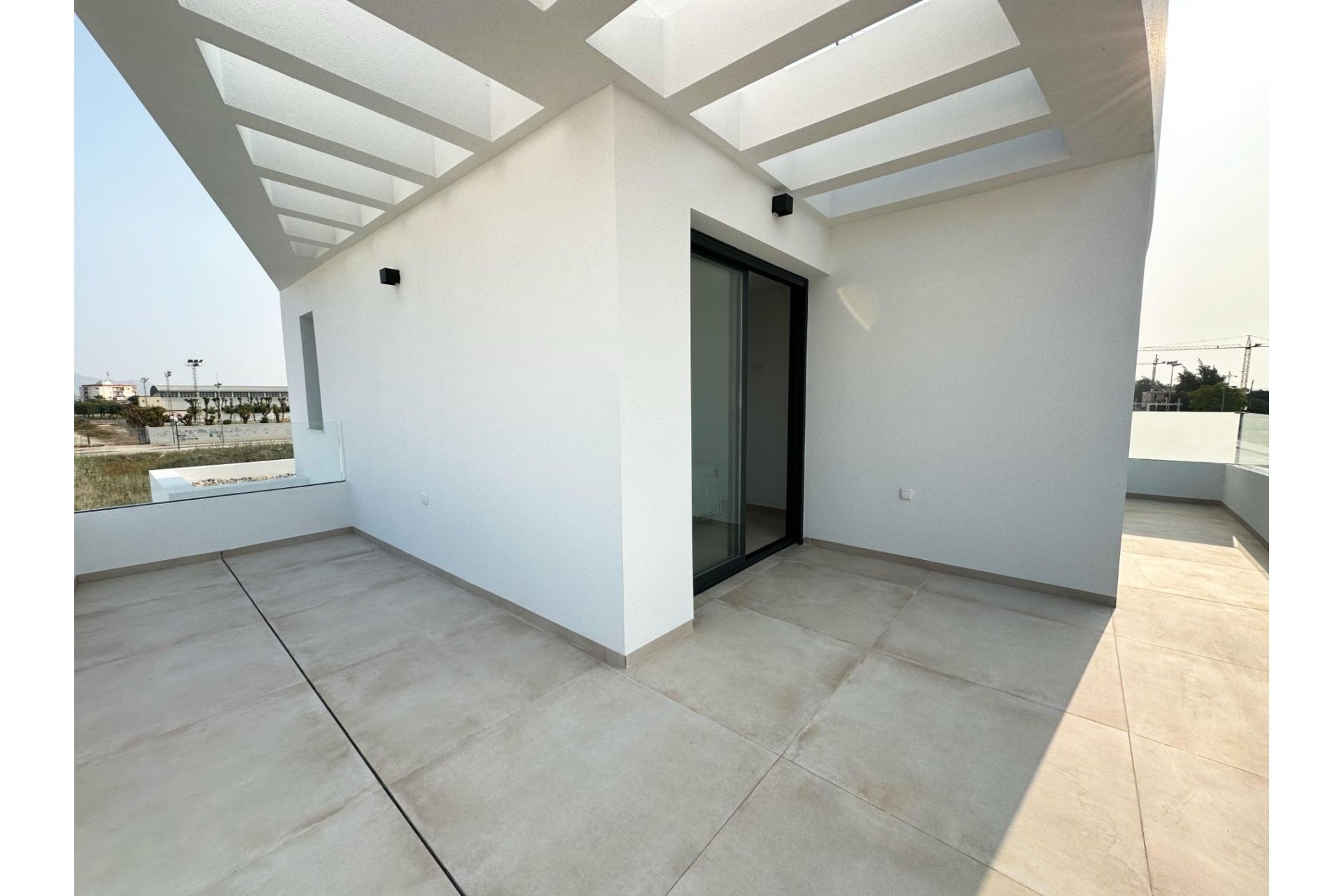 Obra nueva - Villa - Dolores - polideportivo