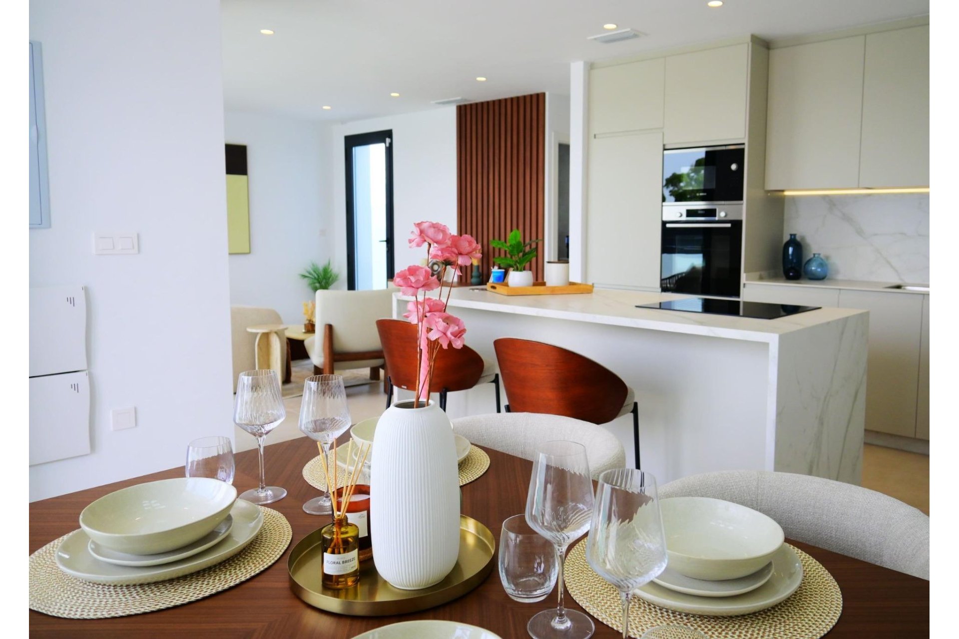 Obra nueva - Villa - Dolores - polideportivo