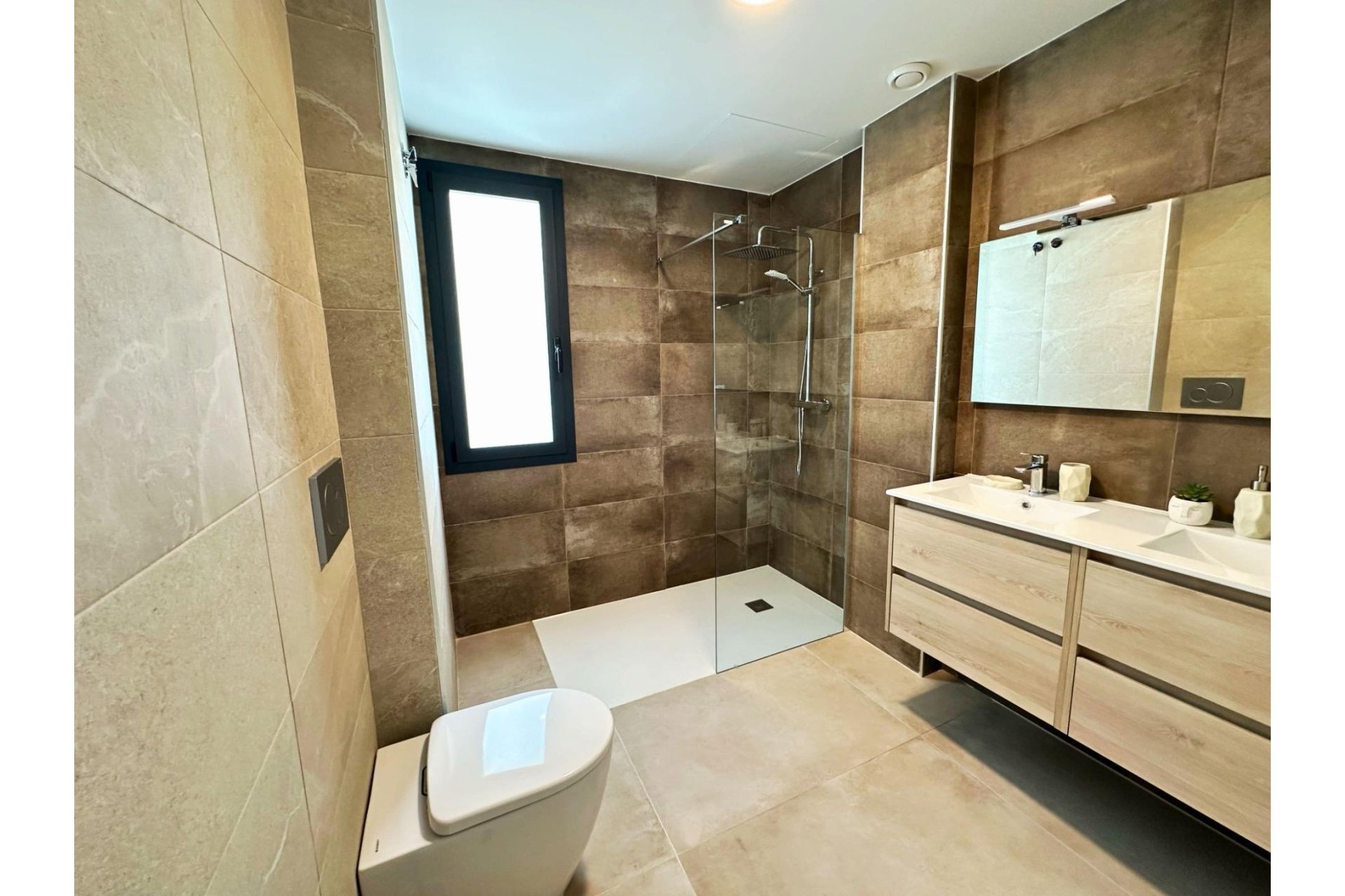 Obra nueva - Villa - Dolores - polideportivo