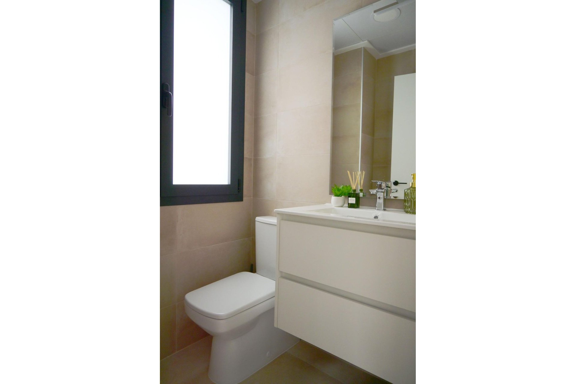 Obra nueva - Villa - Dolores - polideportivo