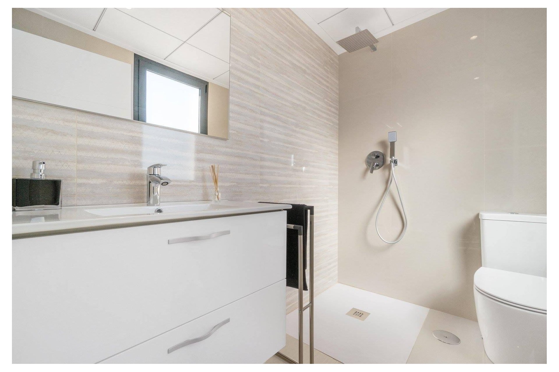 Obra nueva - Villa - Los Montesinos - La herrada