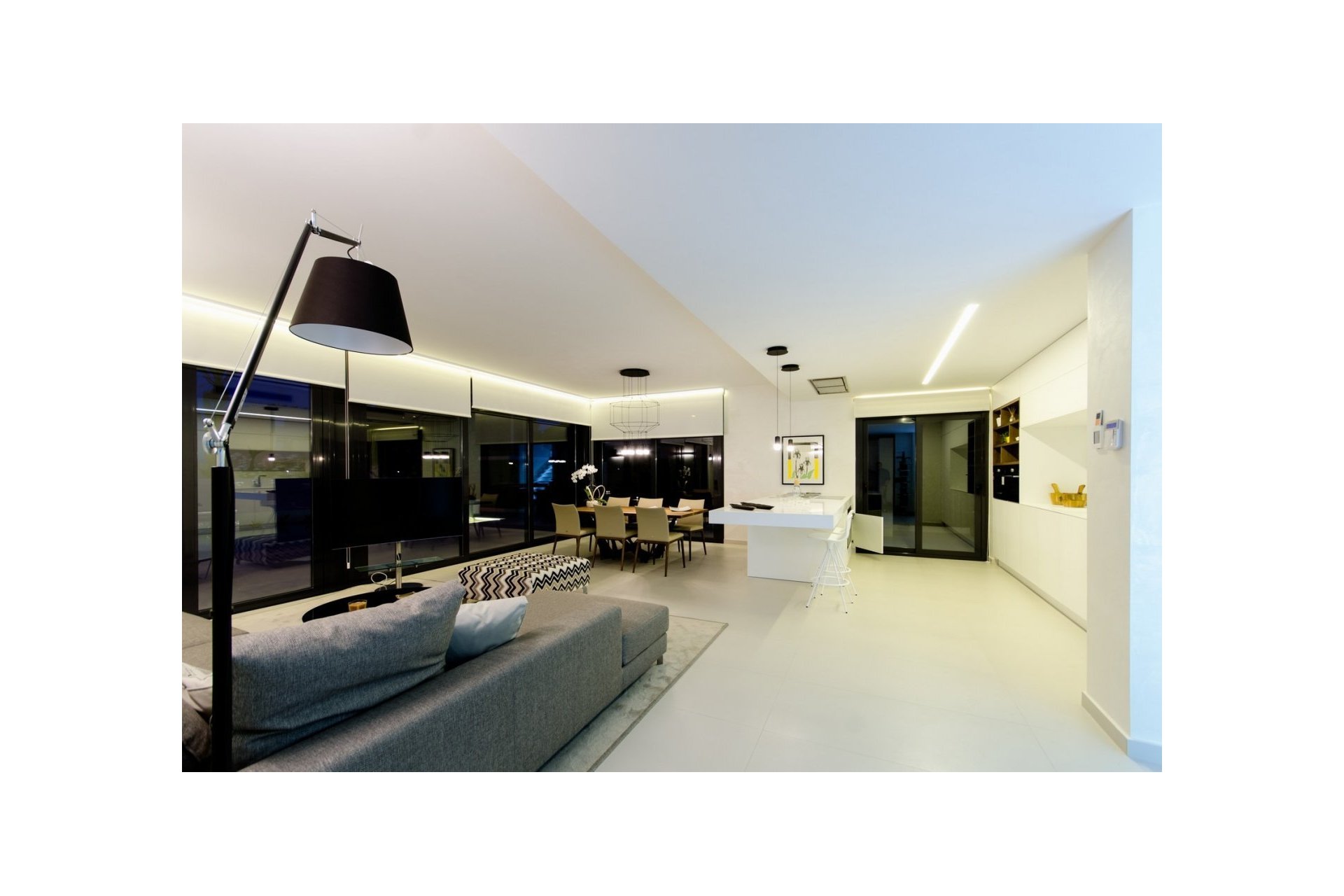 Obra nueva - Villa - Orihuela Costa - Campoamor