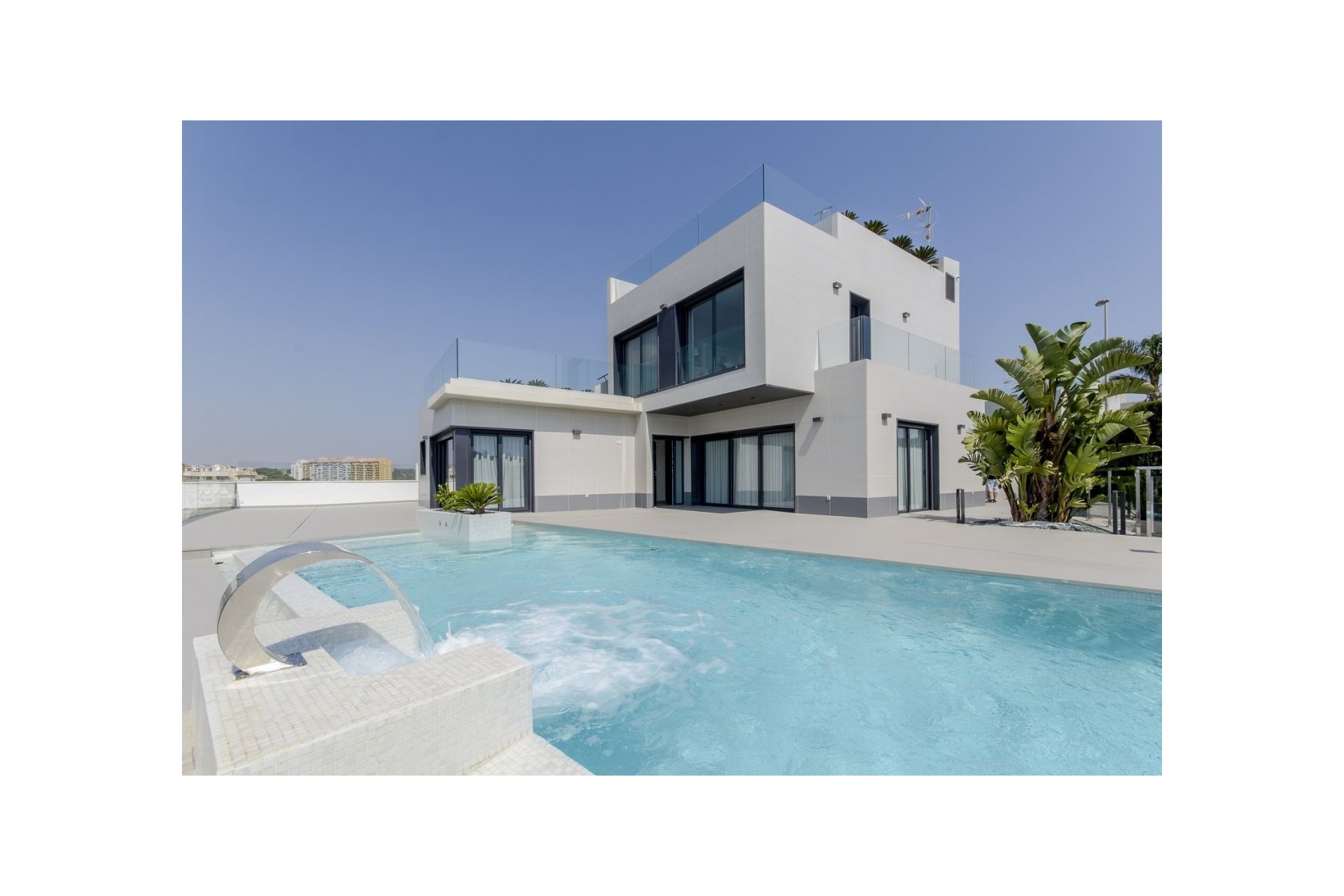 Obra nueva - Villa - Orihuela Costa - Campoamor