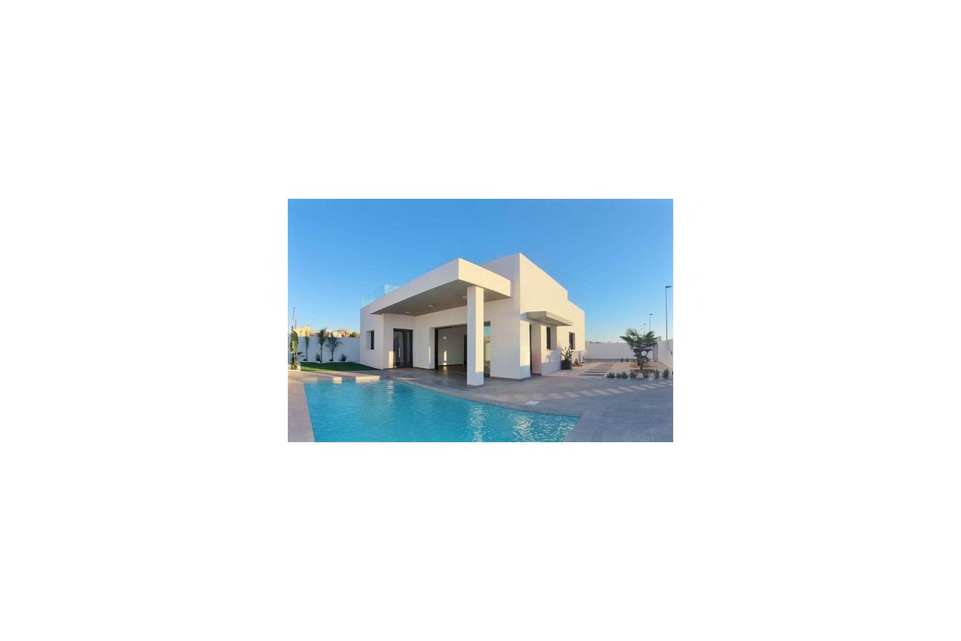 Obra nueva - Villa - Rafal - polideportivo