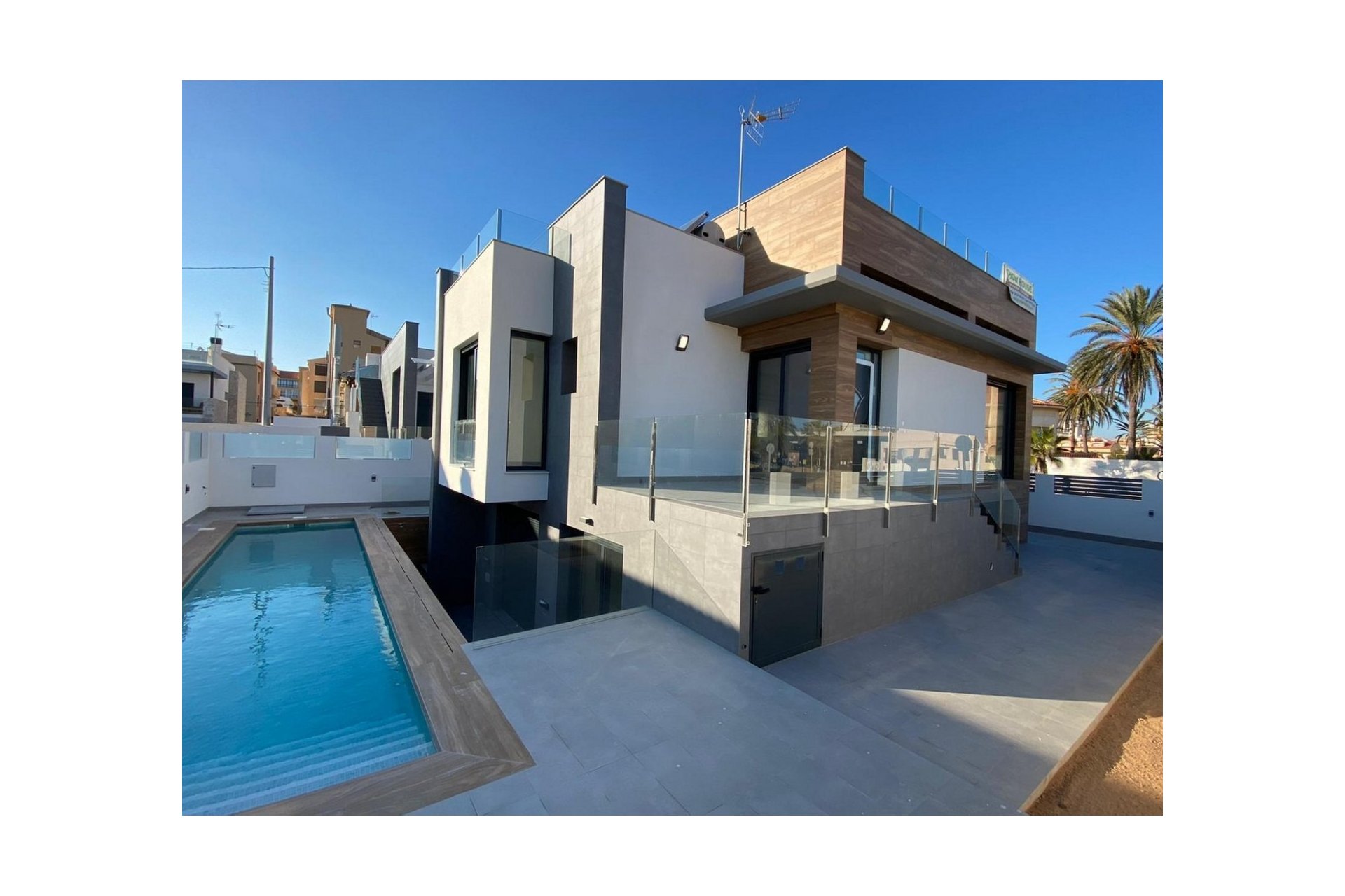 Obra nueva - Villa - Torrevieja - La Mata