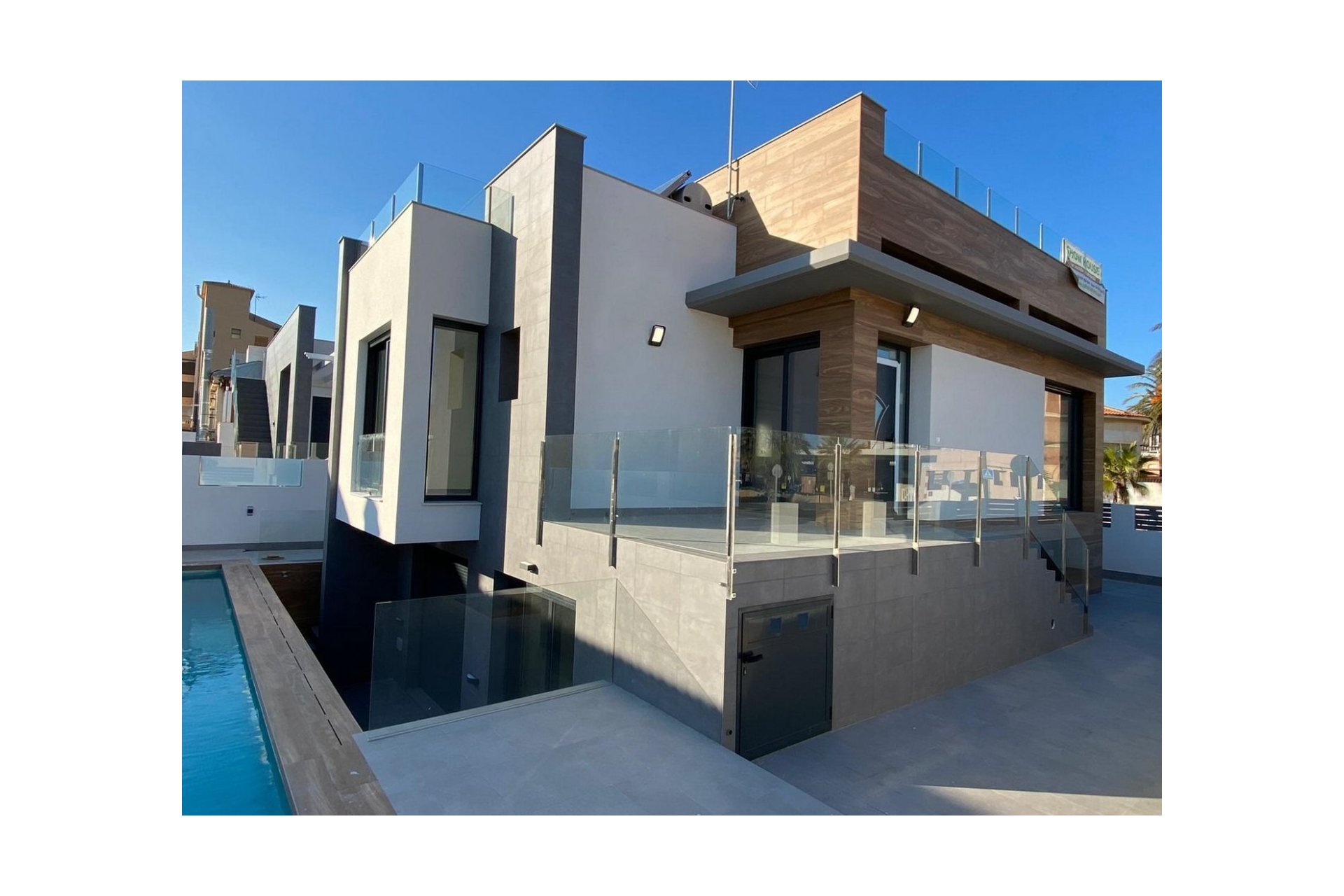 Obra nueva - Villa - Torrevieja - La Mata