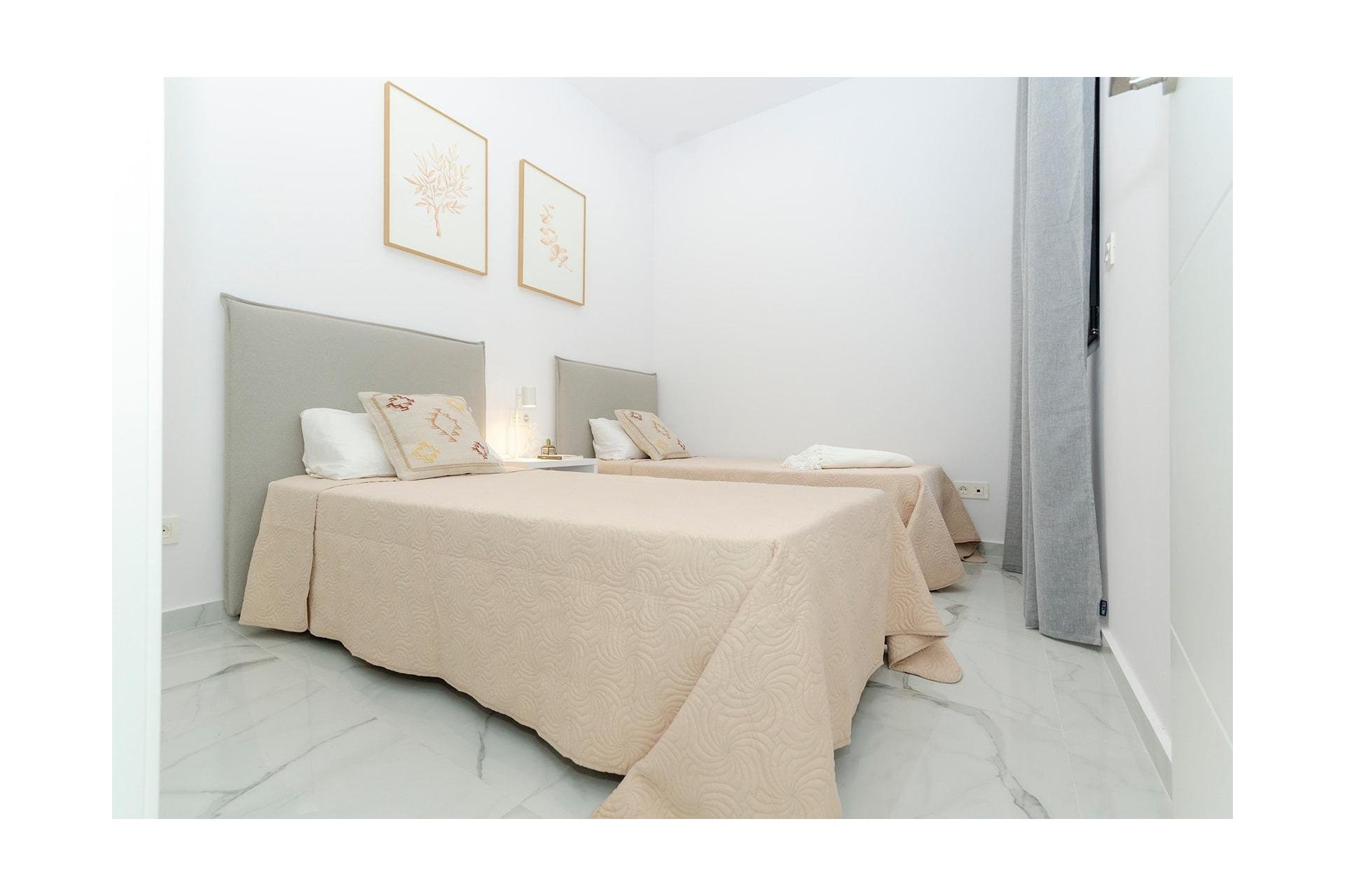 Obra nueva - Villa - Torrevieja - Torretas