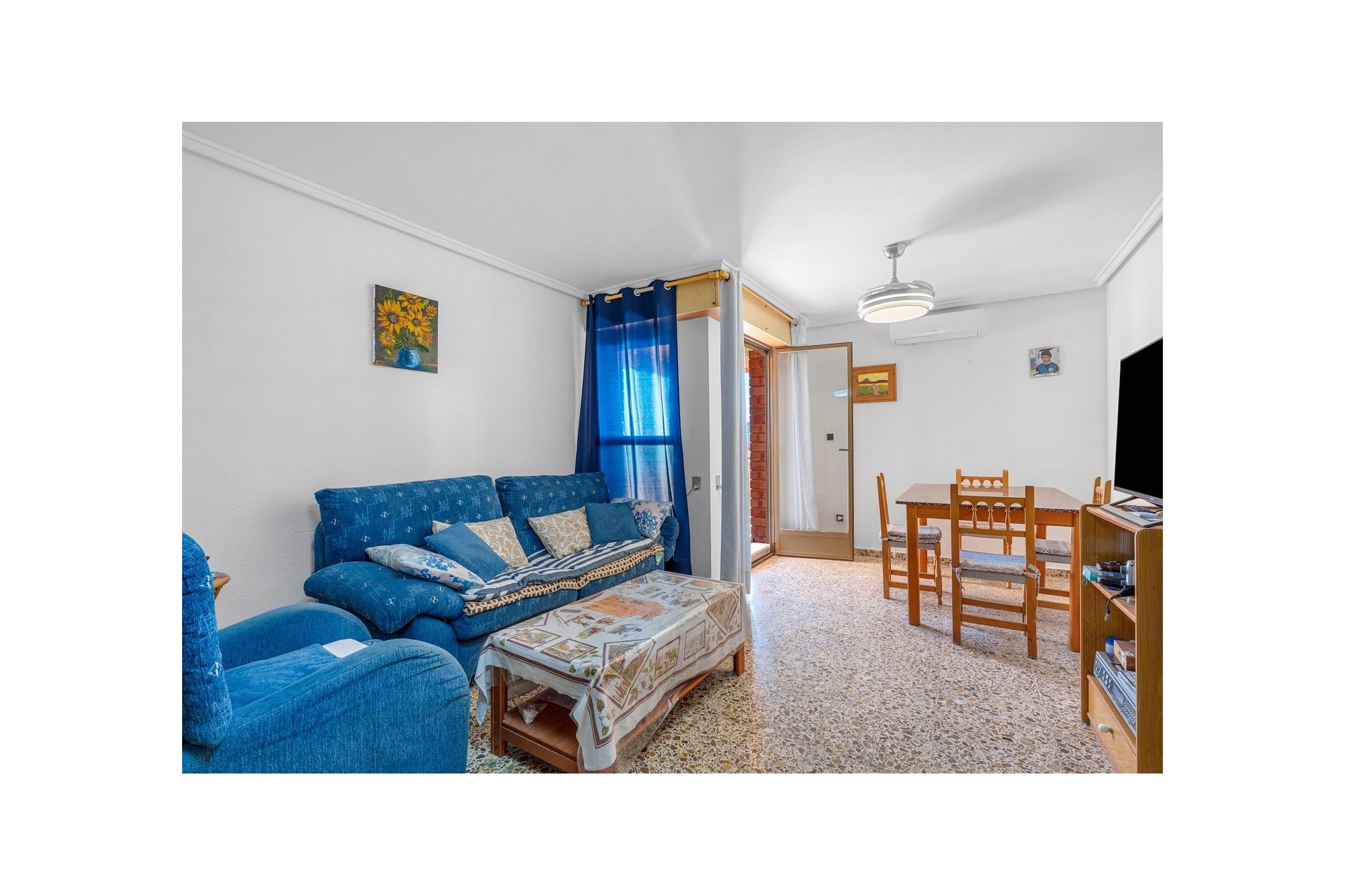 Resale - Apartment - Arenales del Sol - Segunda linea playa