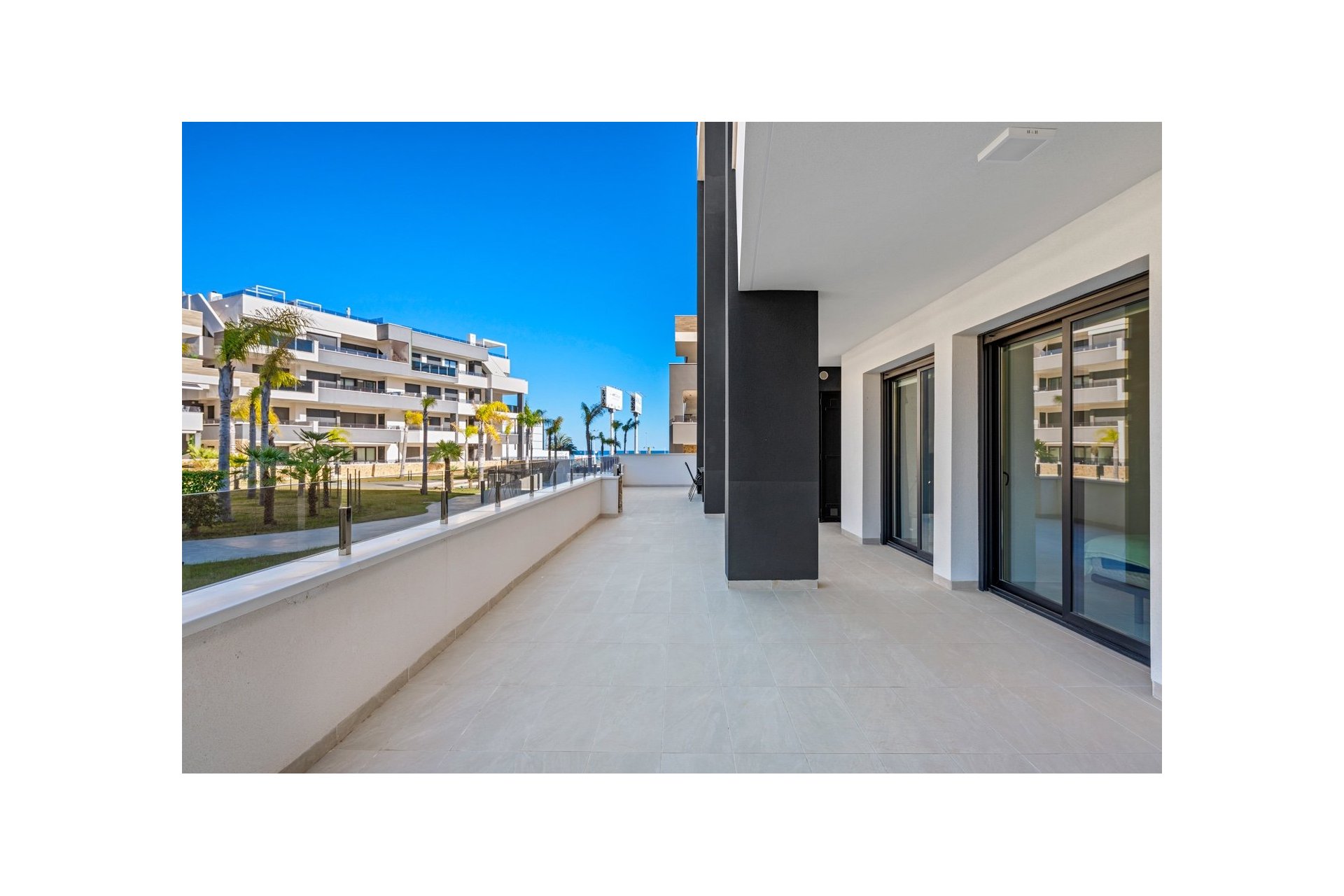 Resale - Apartment - Orihuela Costa - Playa Flamenca