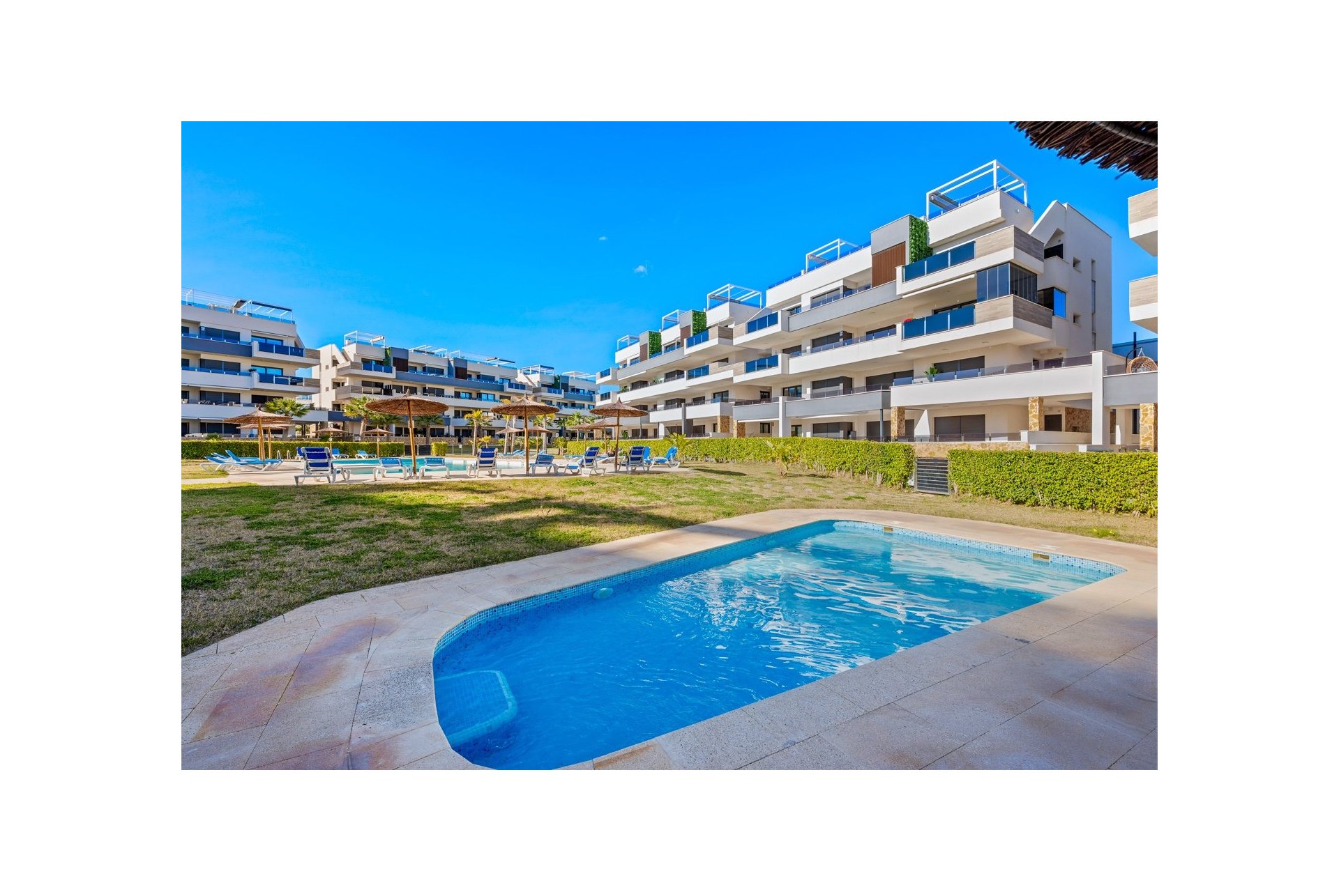 Resale - Apartment - Orihuela Costa - Playa Flamenca