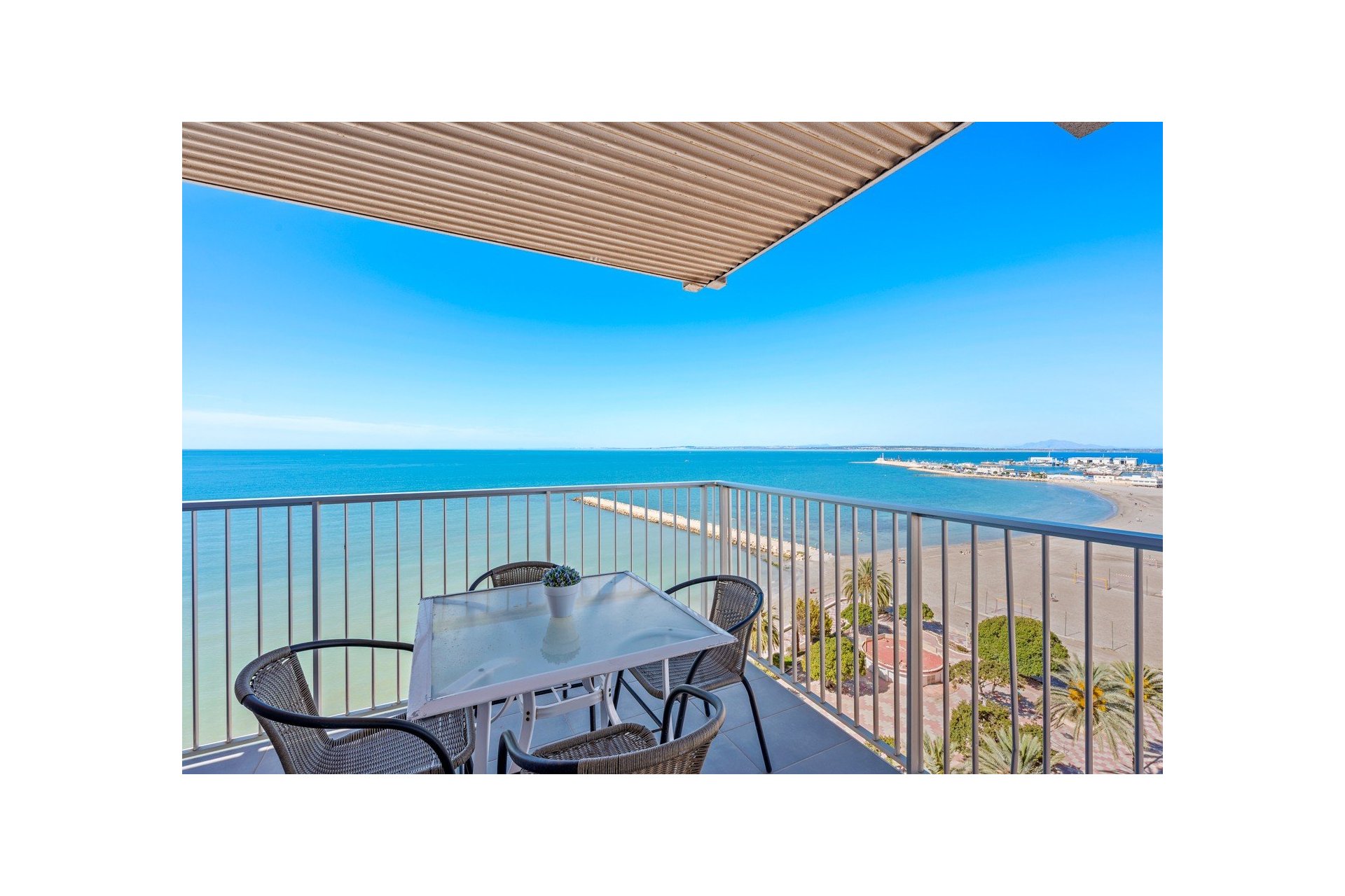 Resale - Apartment - Santa Pola