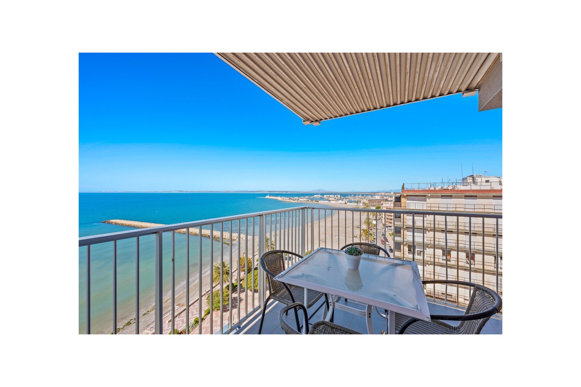 Resale - Apartment - Santa Pola