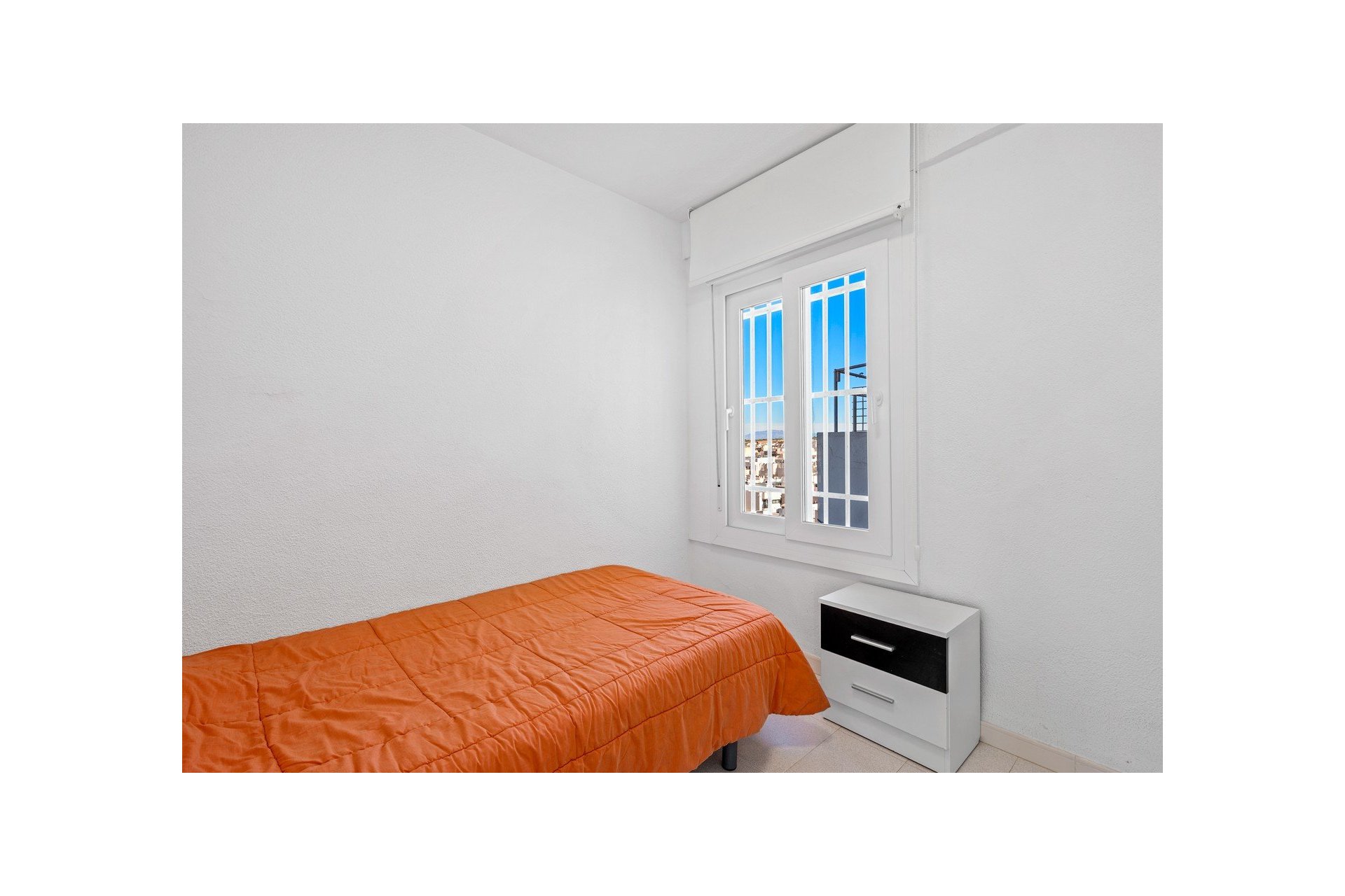 Resale - Apartment - Santa Pola