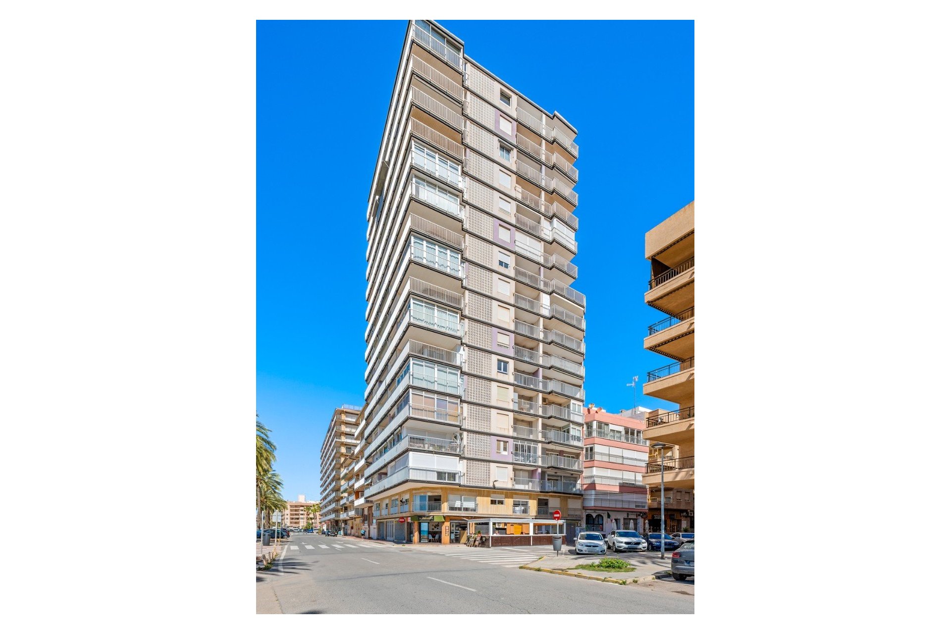 Resale - Apartment - Santa Pola