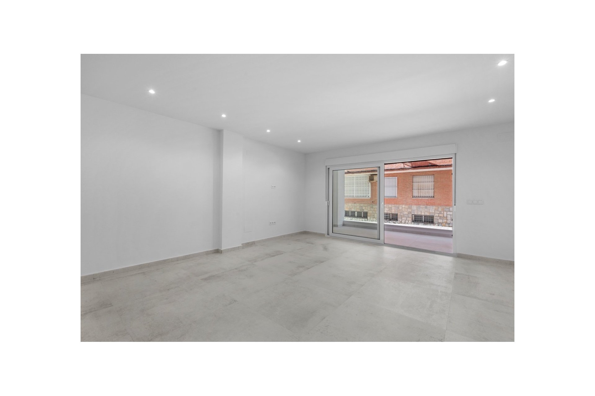 Resale - Apartment - Torrevieja - Playa del Acequión