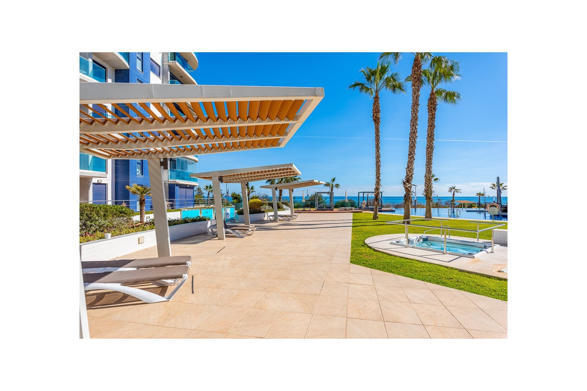 Resale - Apartment - Torrevieja - Punta Prima