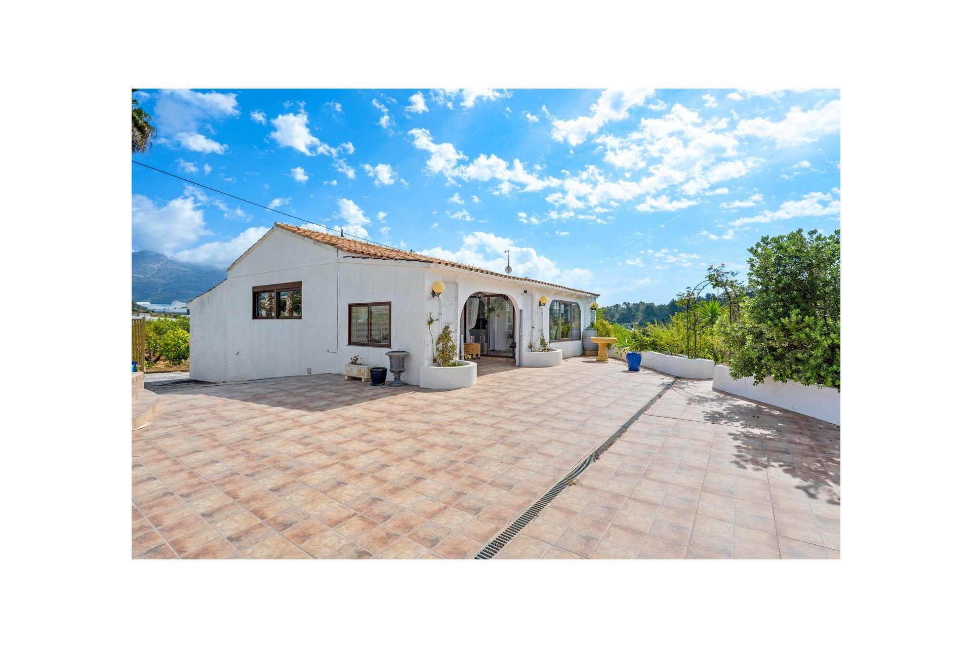 Resale - Country estate - La Nucía