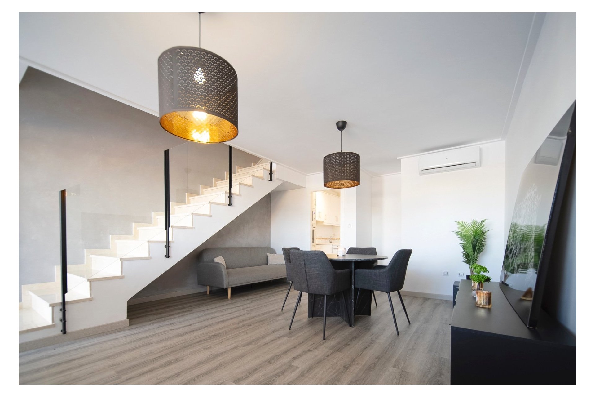 Resale - Townhouse - Los Balcones