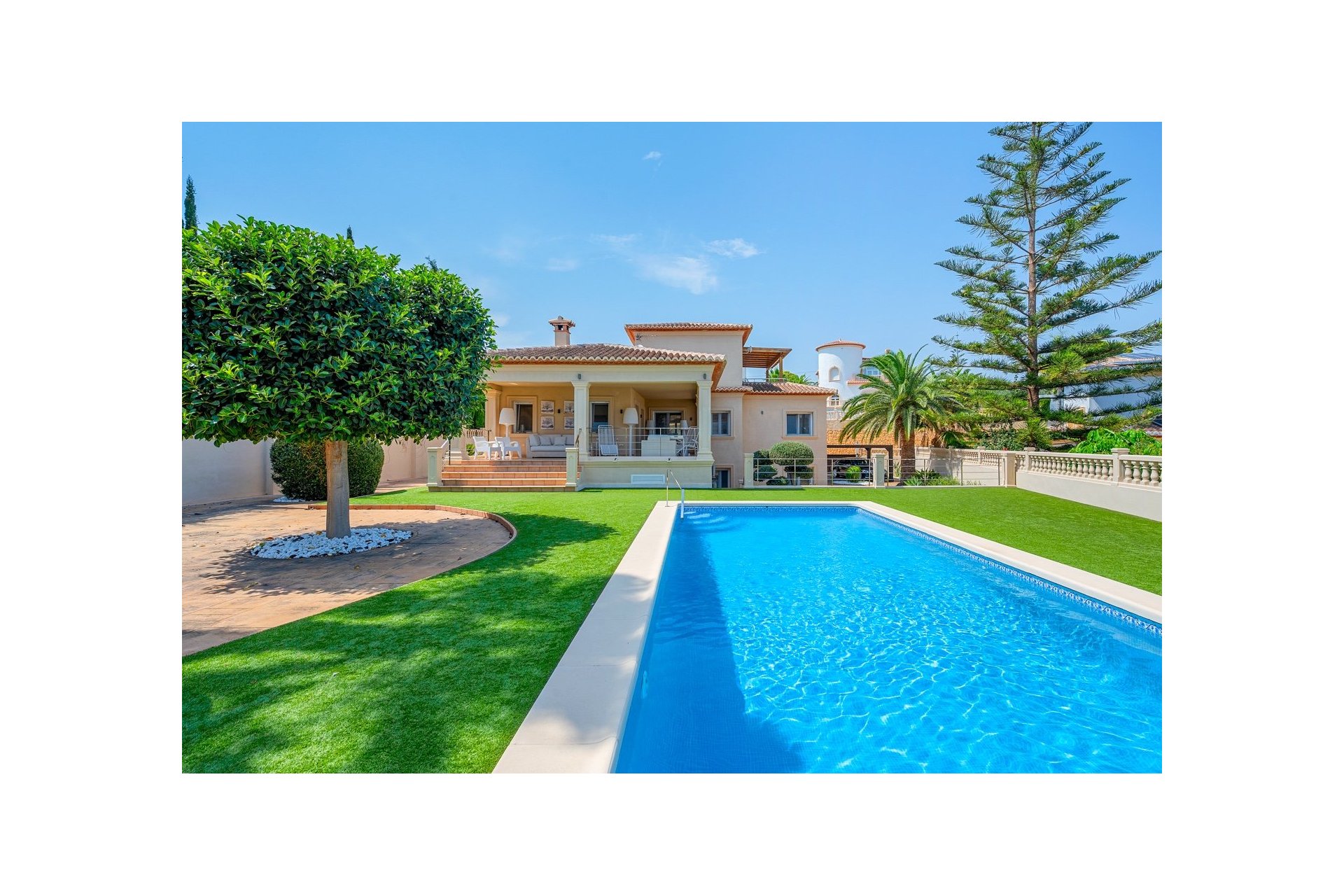 Resale - Villa - Benissa