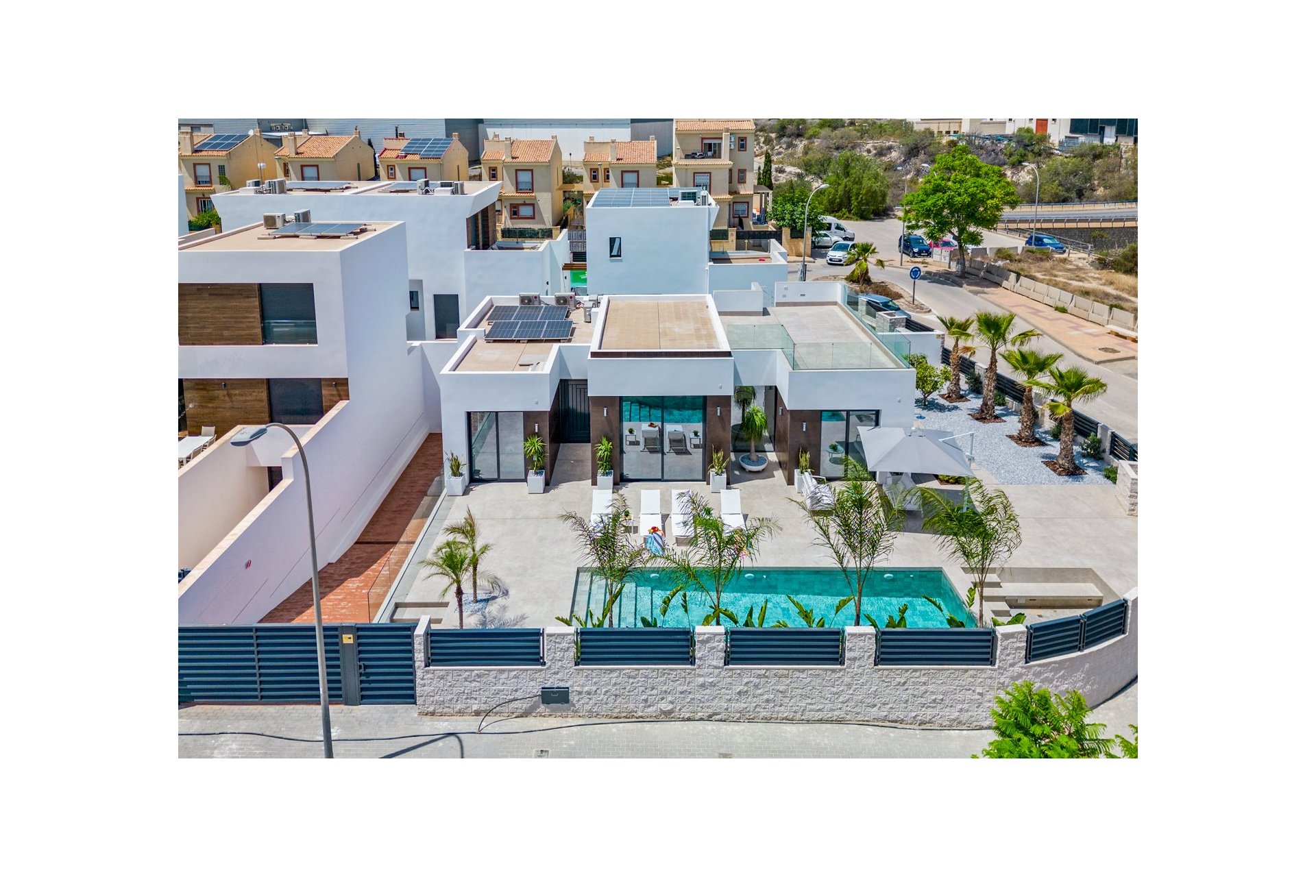 Resale - Villa - El Campello - El Amerador