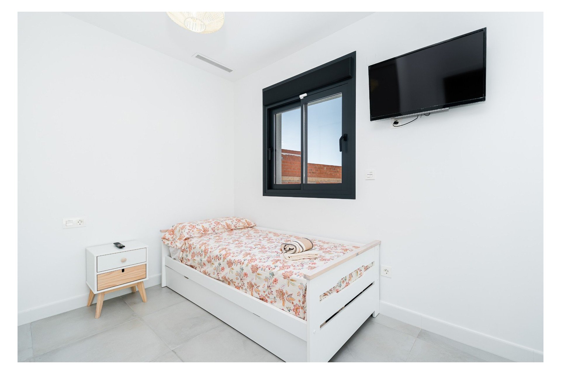 Resale - Villa - Los Montesinos