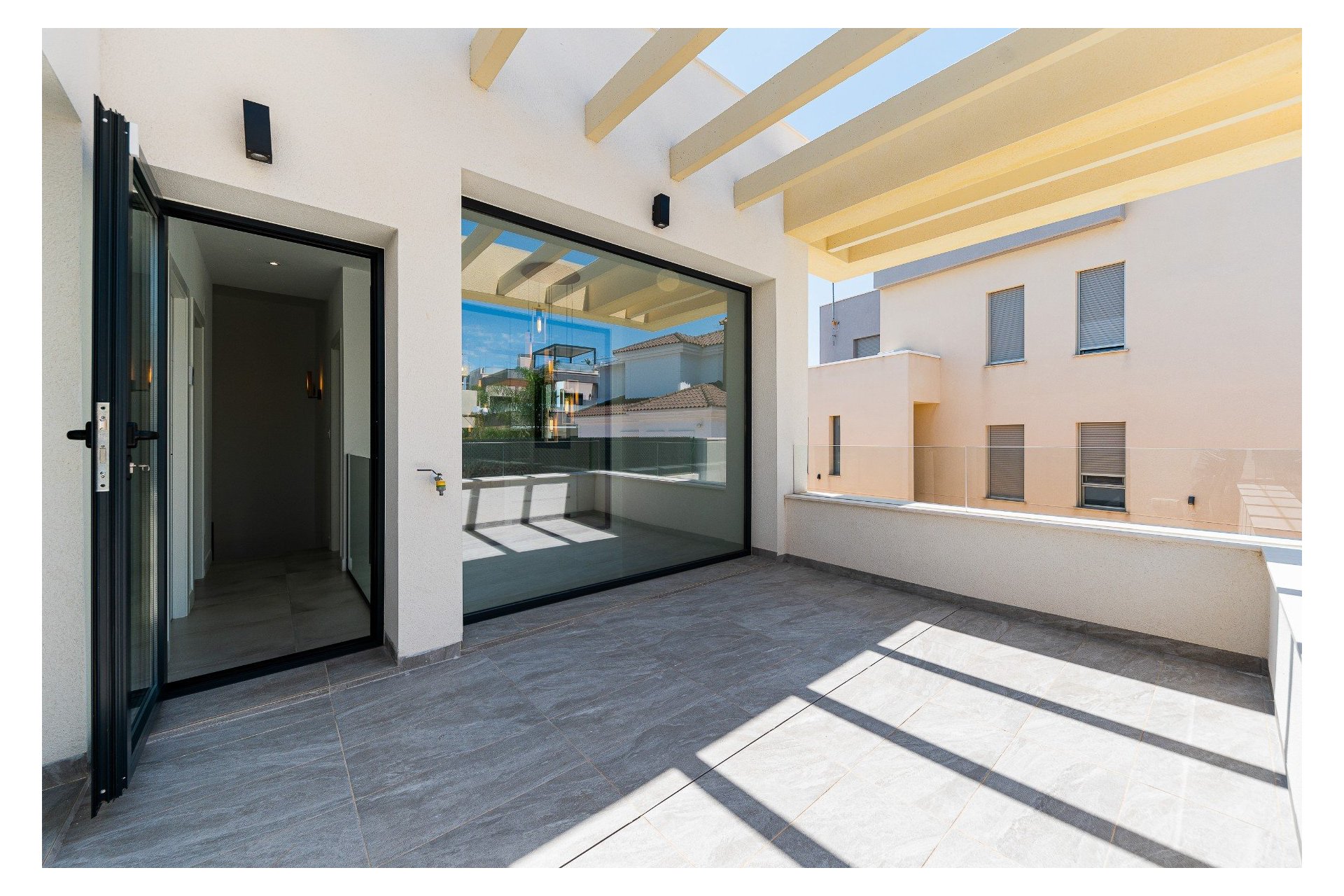 Resale - Villa - Los Montesinos