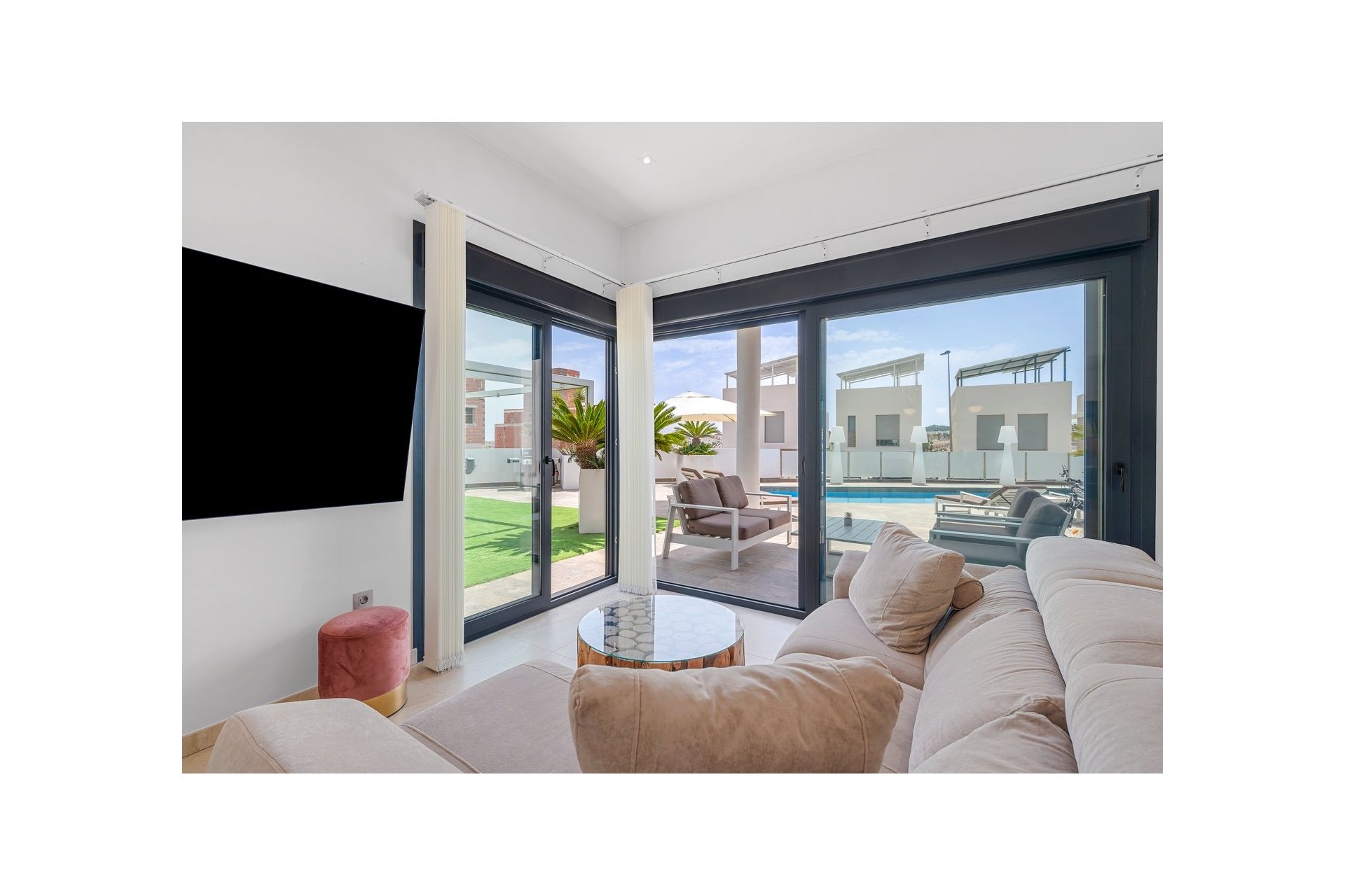 Resale - Villa - Orihuela Costa - Villamartín