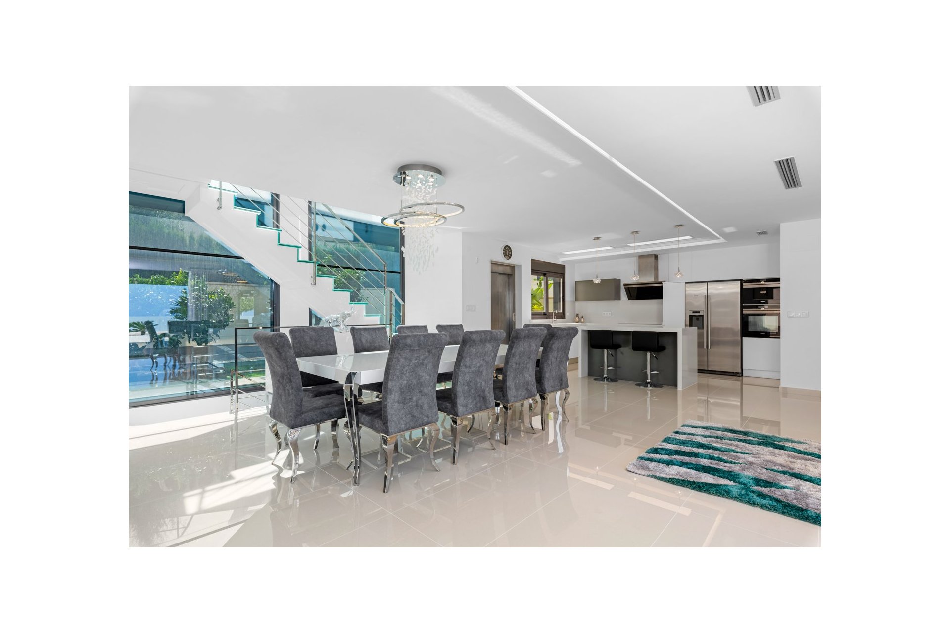 Resale - Villa - San Miguel - San Miguel Salinas