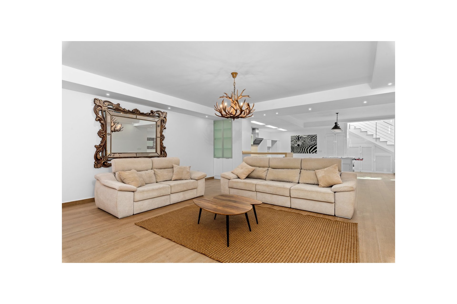 Resale - Villa - San Miguel - San Miguel Salinas