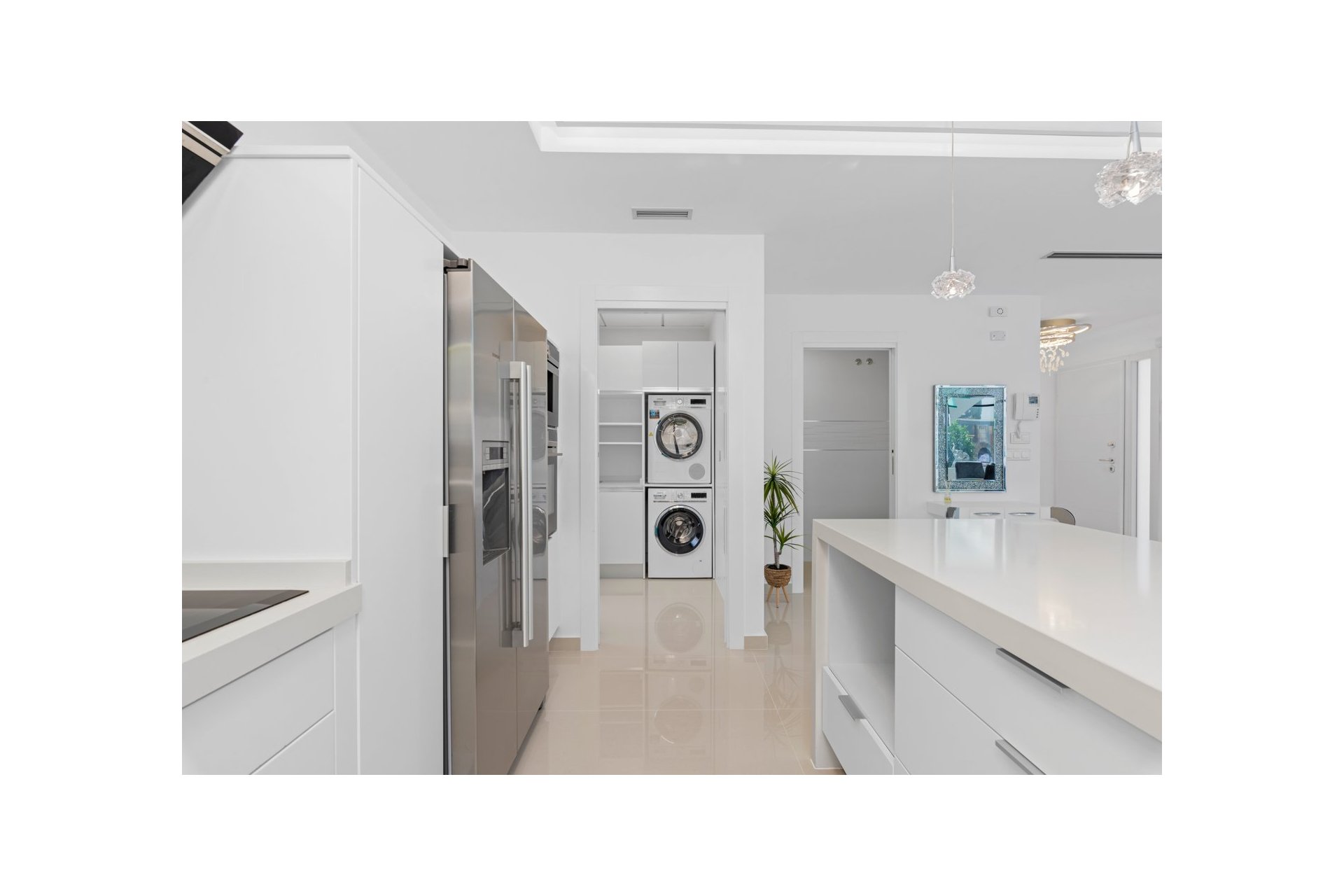 Resale - Villa - San Miguel - San Miguel Salinas