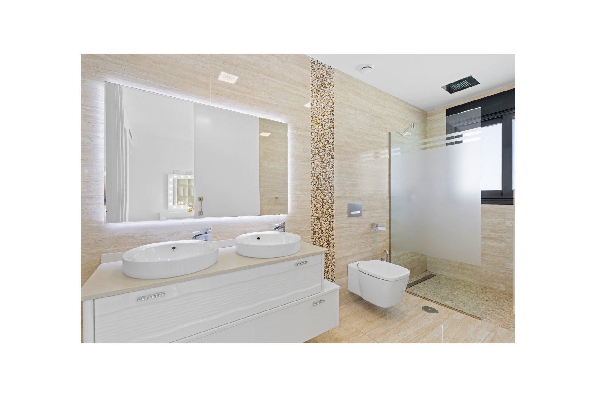 Resale - Villa - San Miguel - San Miguel Salinas