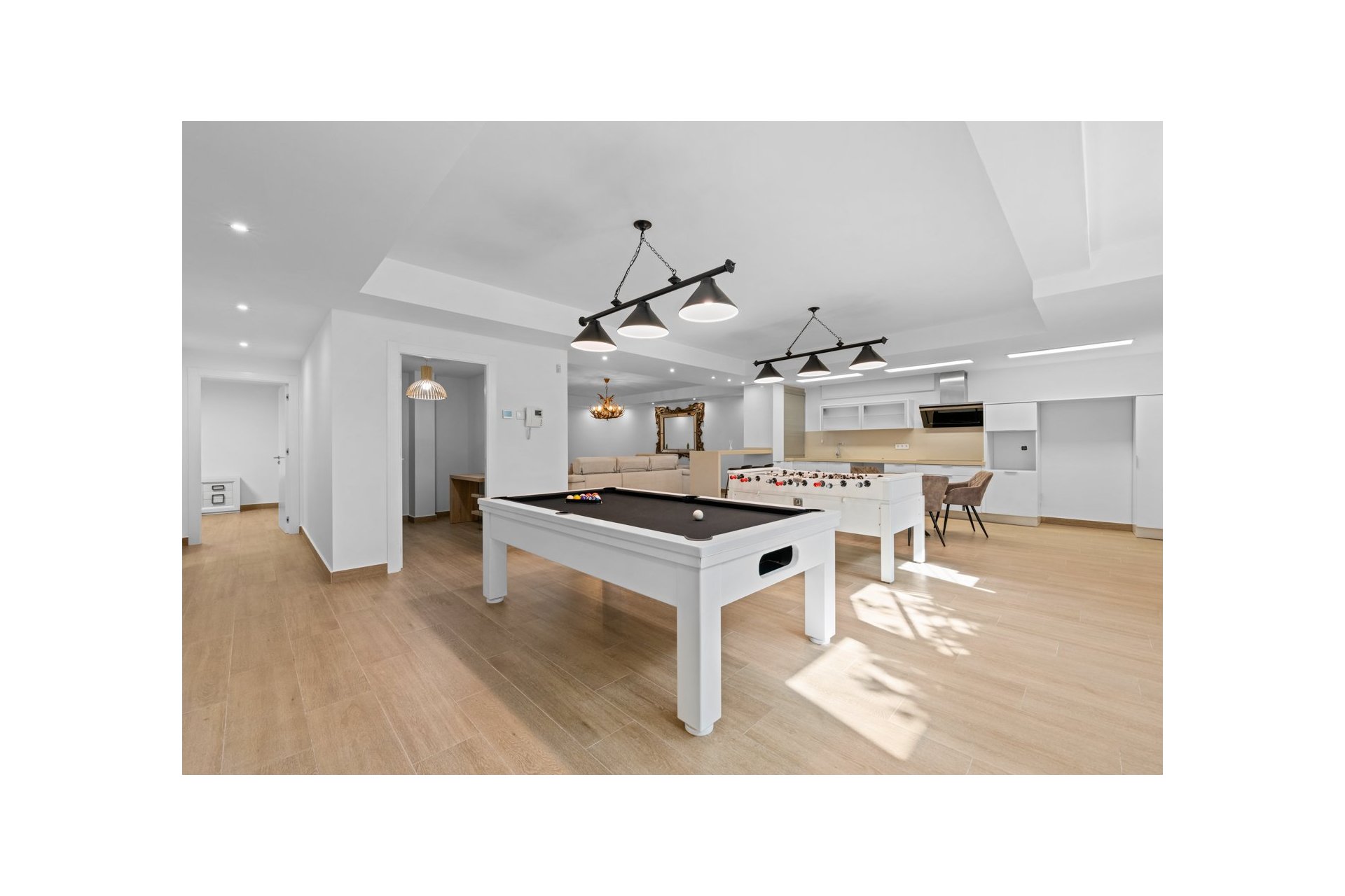 Resale - Villa - San Miguel - San Miguel Salinas