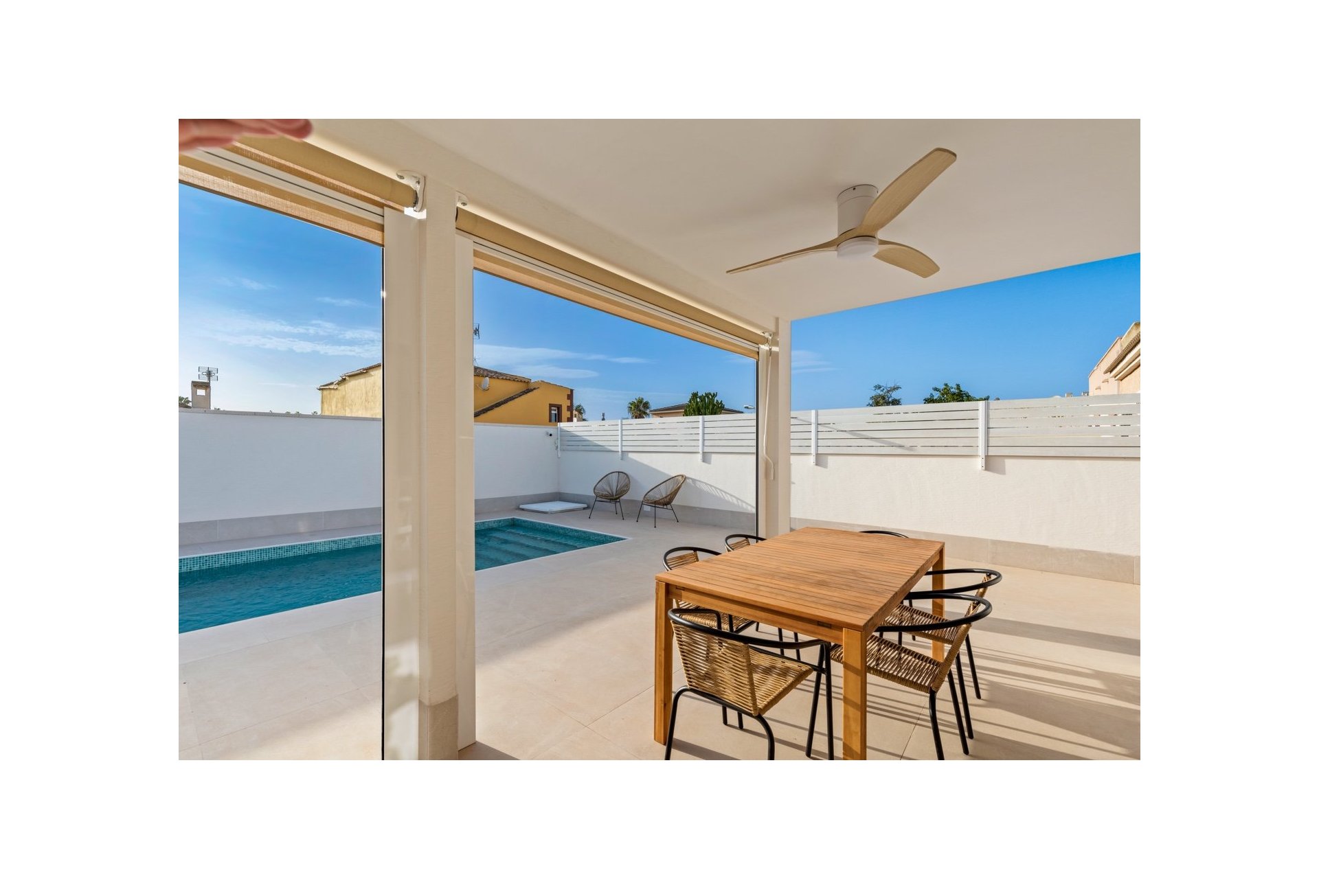 Resale - Villa - Torrevieja - El chaparral