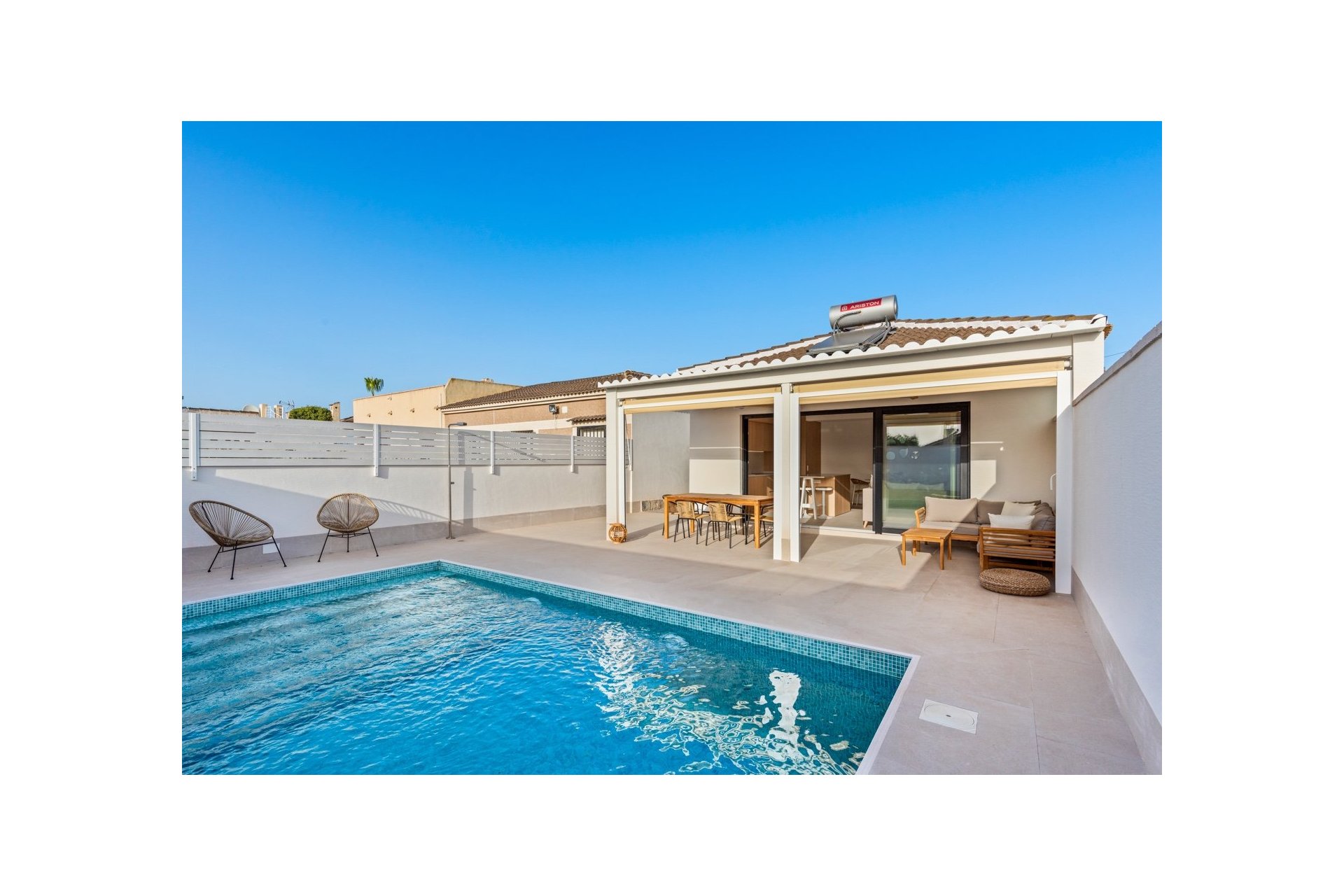 Resale - Villa - Torrevieja - El chaparral