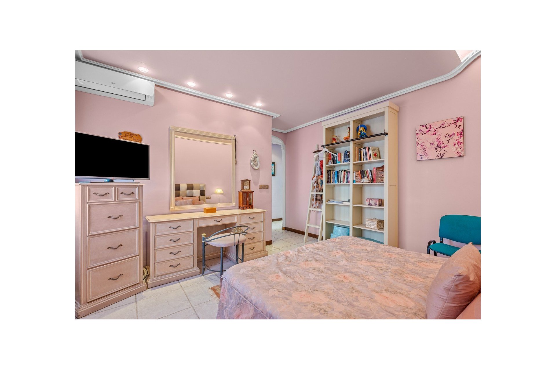 Resale - Villa - Torrevieja - La Mata