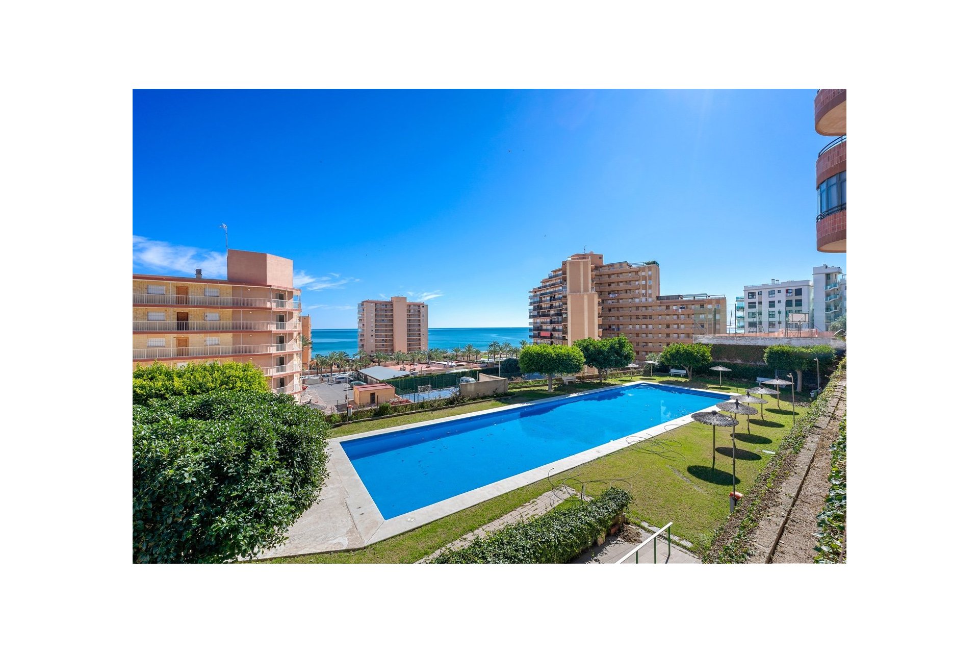 Reventa - Piso - Arenales del Sol - Segunda linea playa