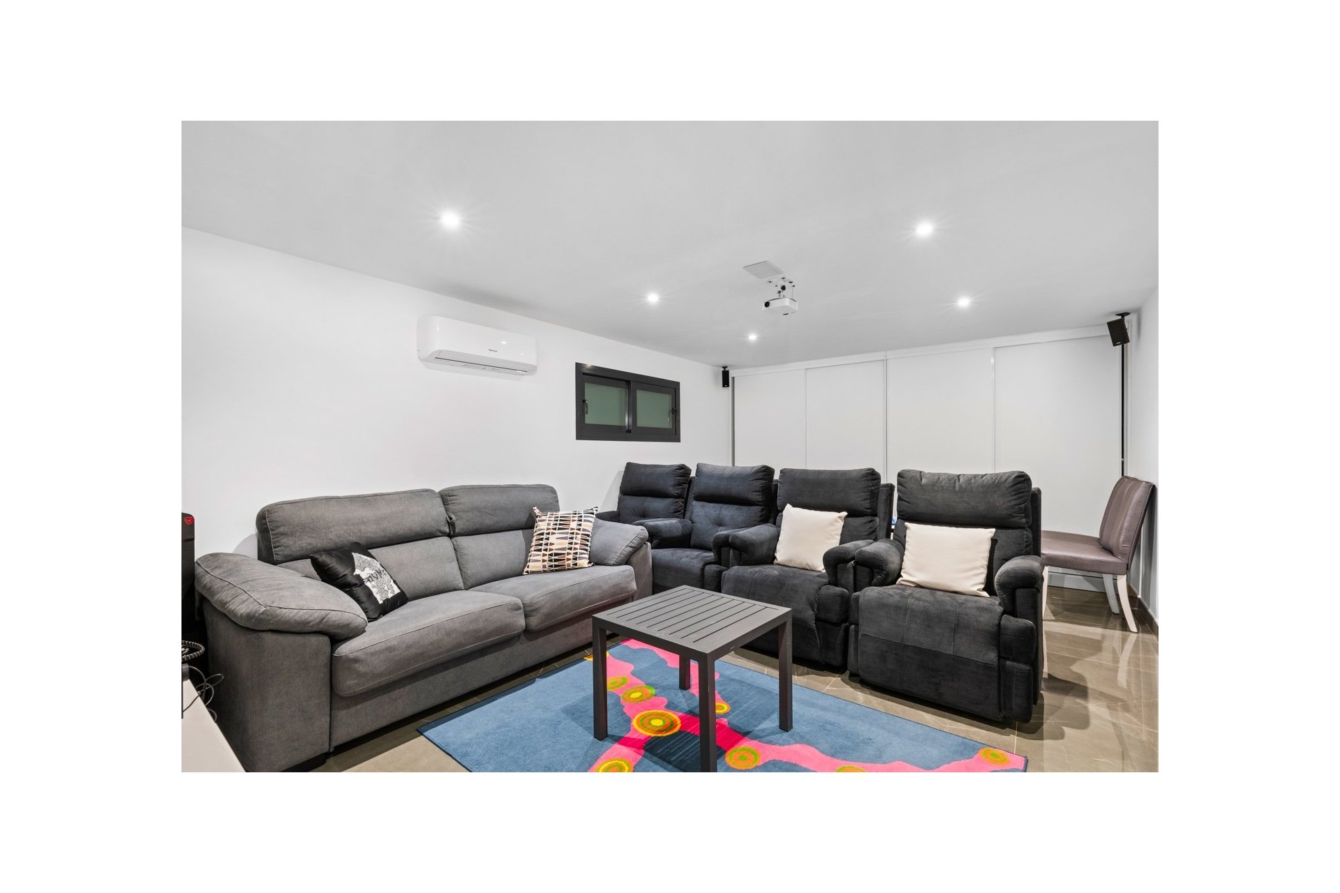 Reventa - Villa - San Juan Alicante - Frank Espinós