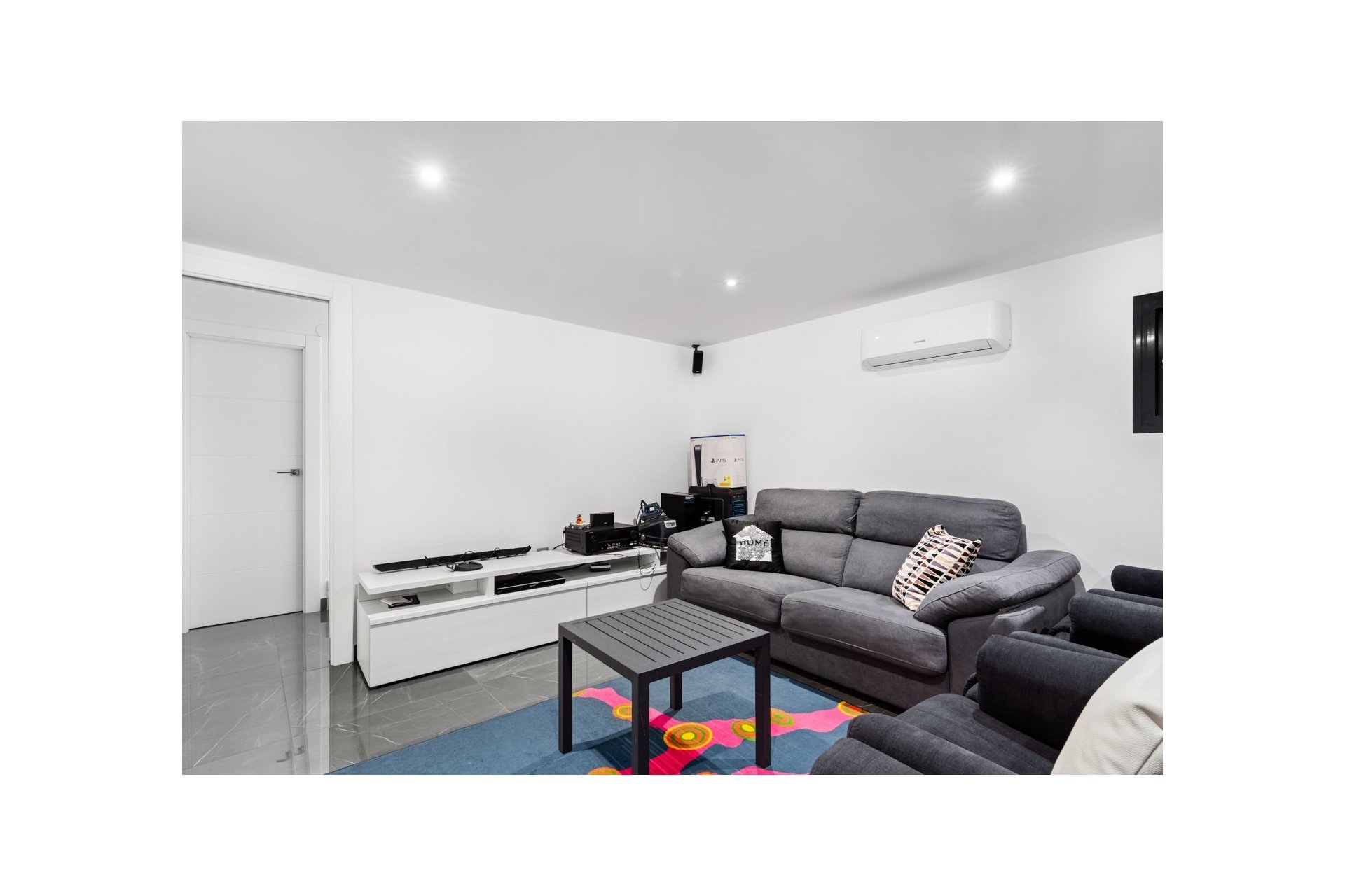 Reventa - Villa - San Juan Alicante - Frank Espinós