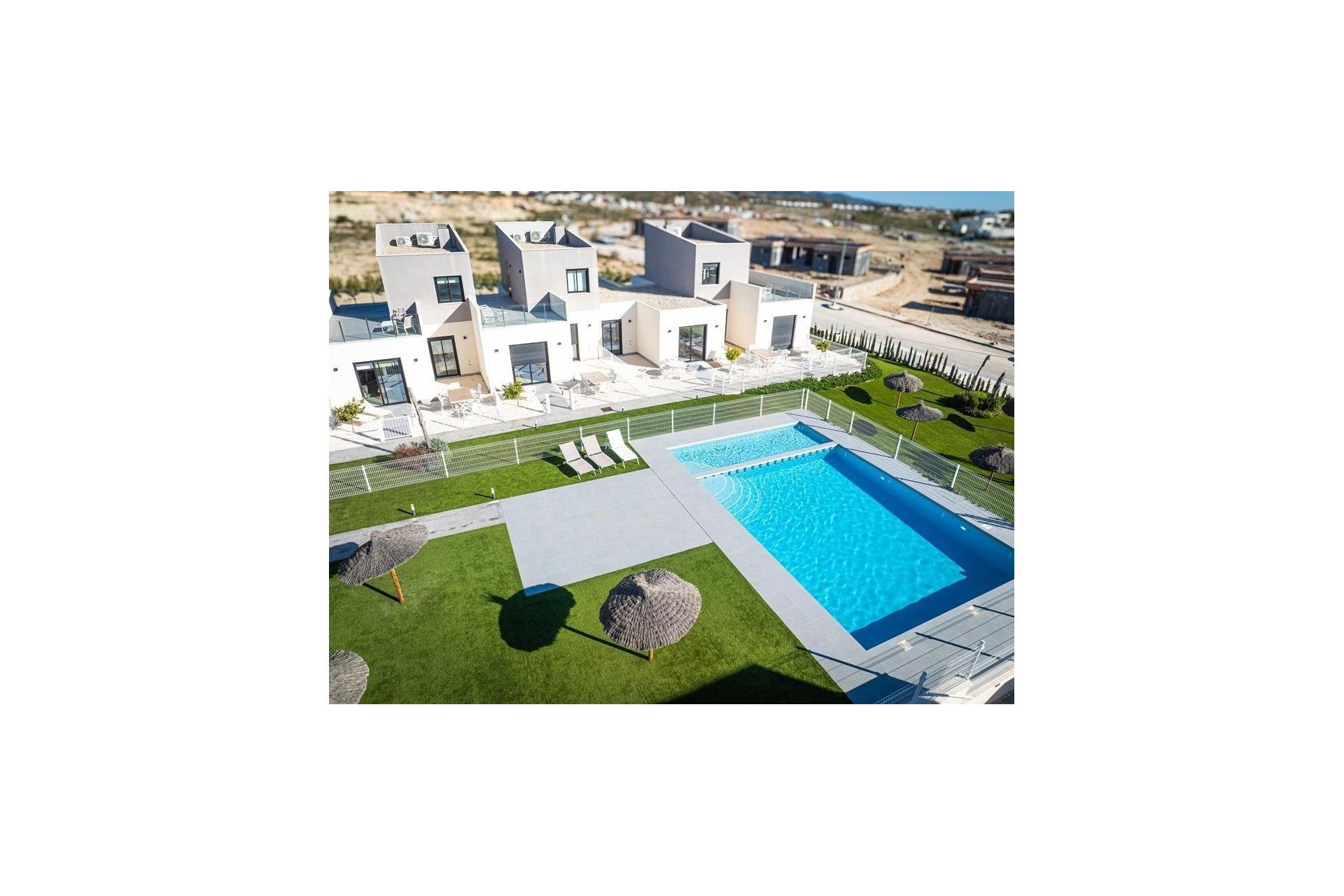 Rynek pierwotny - Town House - BAÑOS Y MENDIGO - Altaona Golf