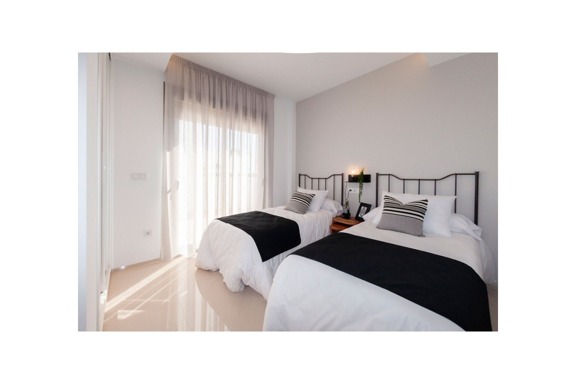 Rynek pierwotny - Villa - Los Alcázares - Playa del Espejo