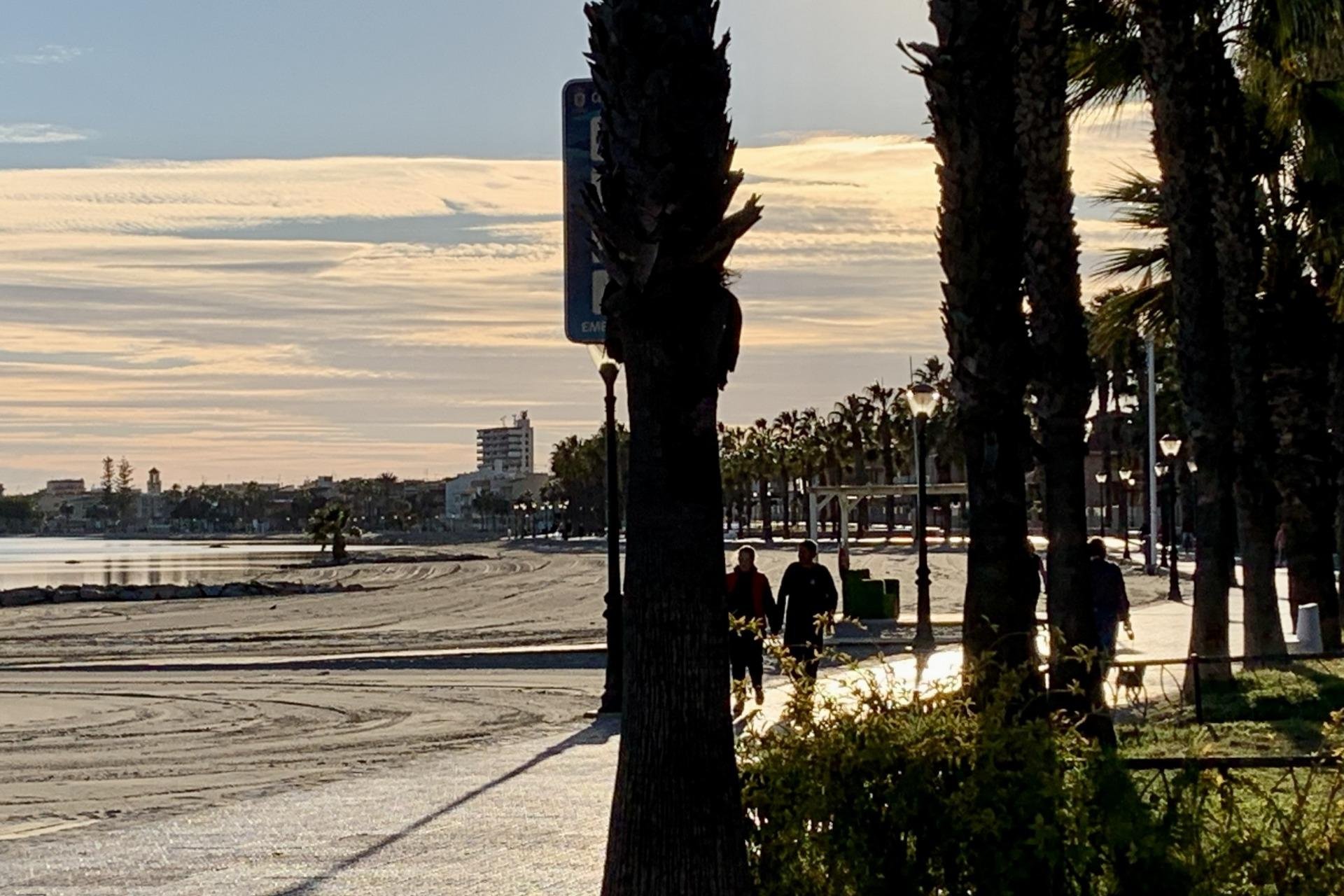 Rynek pierwotny - Villa - Los Alcázares - Playa la Atascadera