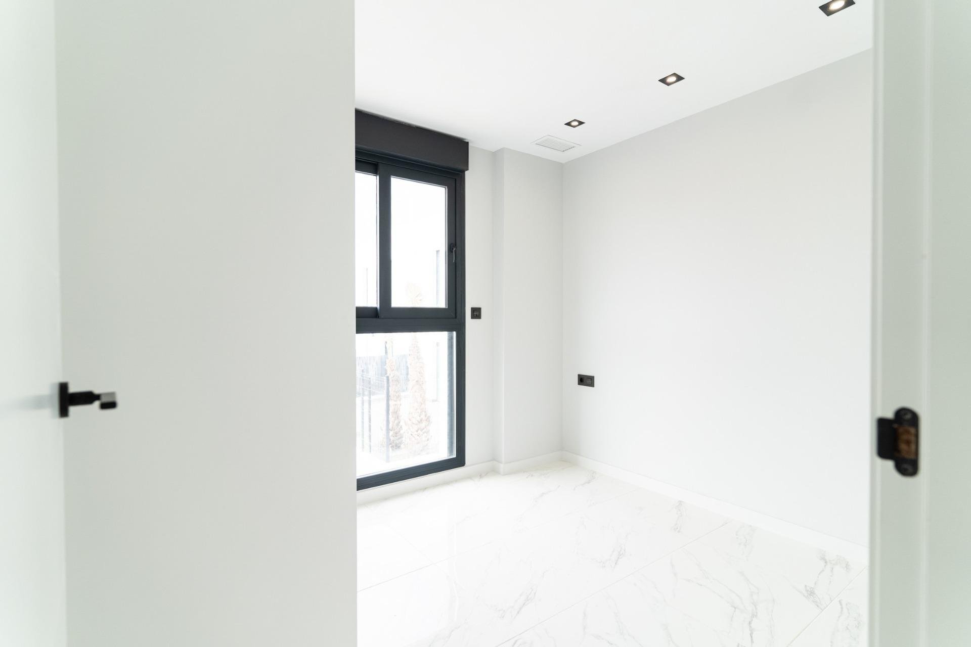 Rynek pierwotny - Villa - Orihuela Costa - Punta Prima