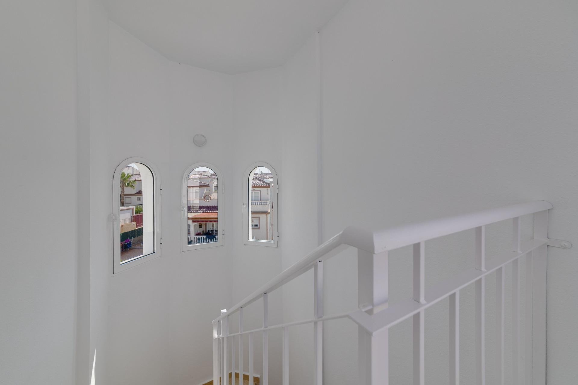 Rynek pierwotny - Villa - San Fulgencio - El Oasis