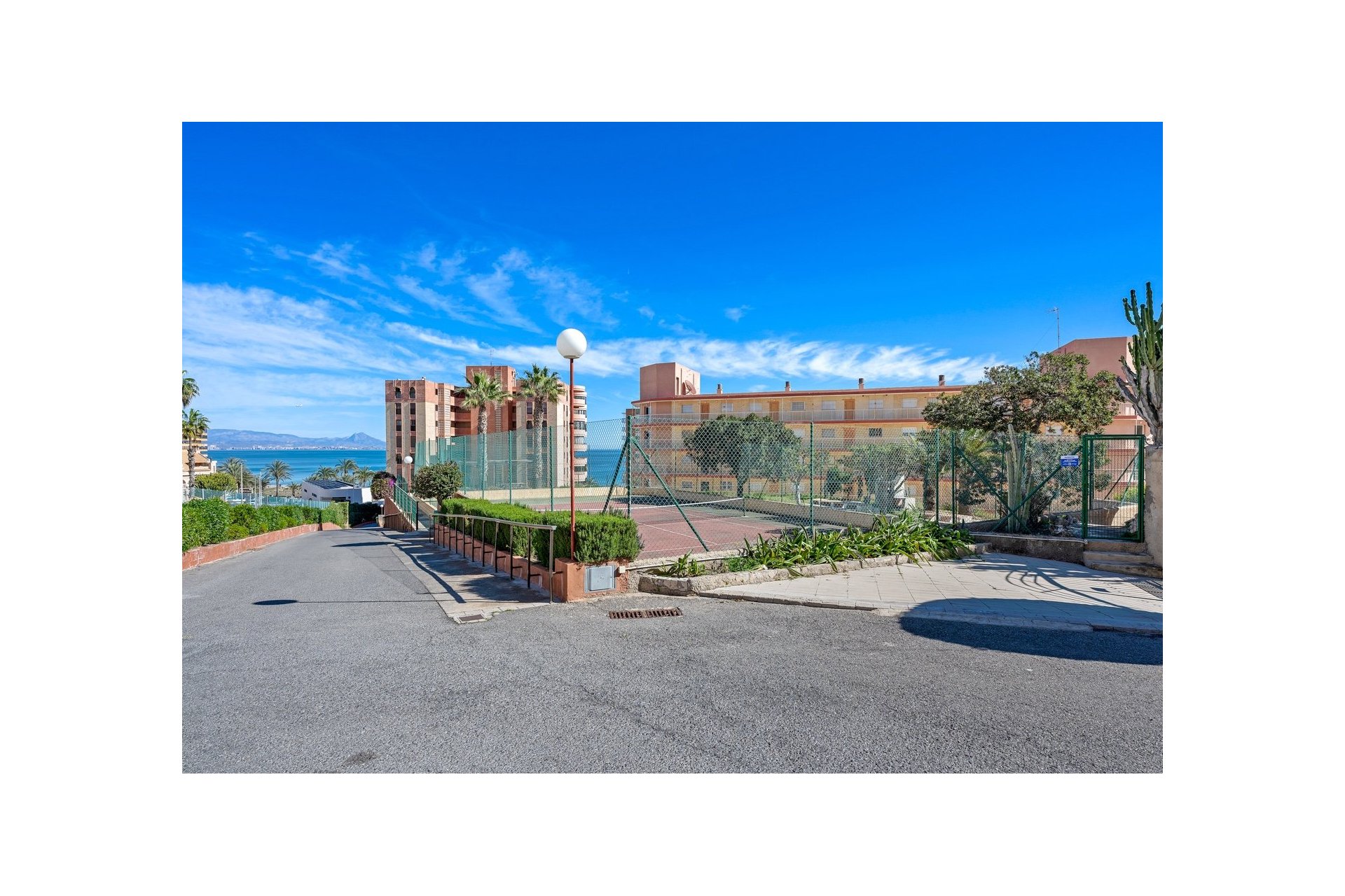 Rynek wtórny - Apartament - Arenales del Sol - Segunda linea playa