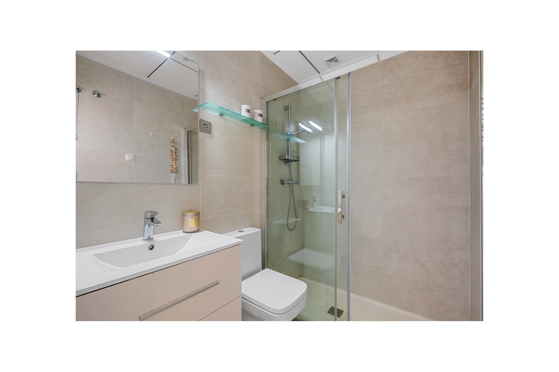 Rynek wtórny - Daszek - Torre de la Horadada (Alicante) - Spain