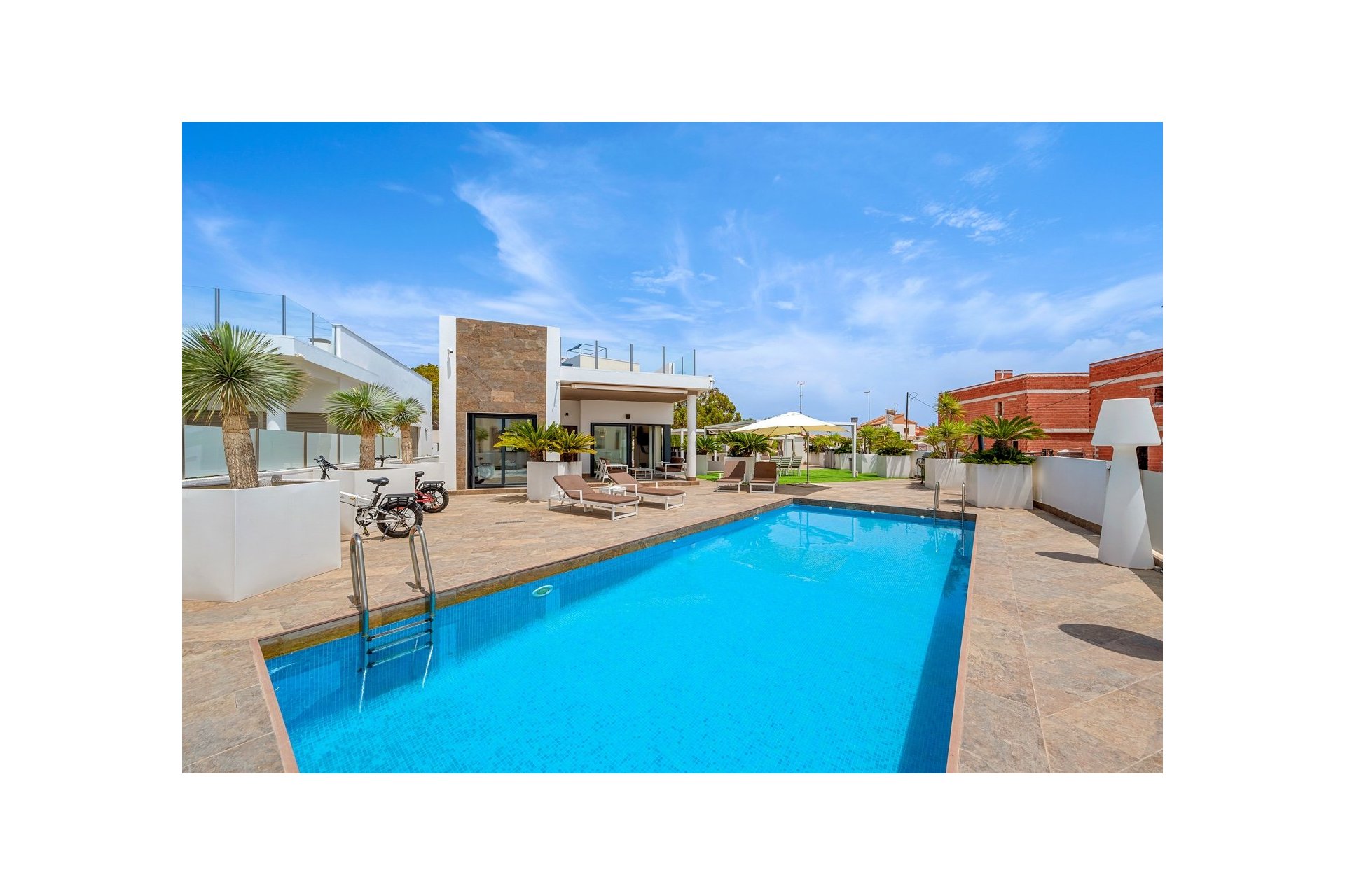 Rynek wtórny - Villa - Orihuela Costa - Villamartín